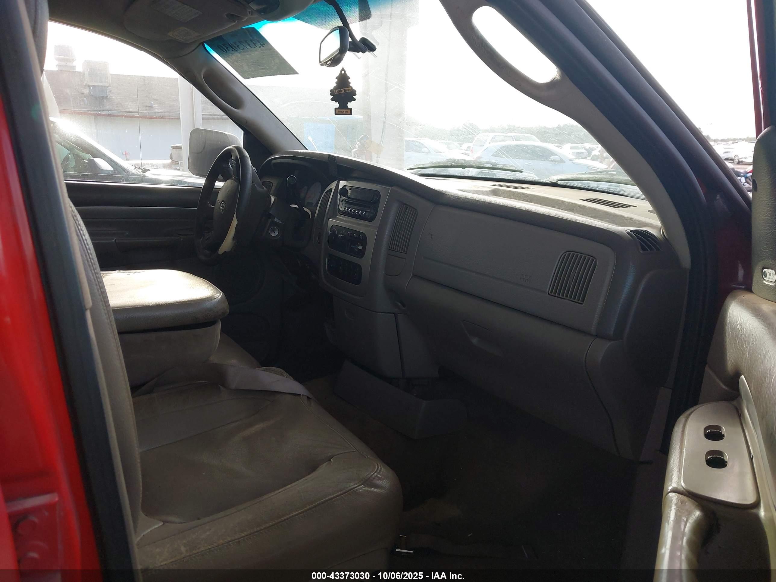 DODGE RAM image 5