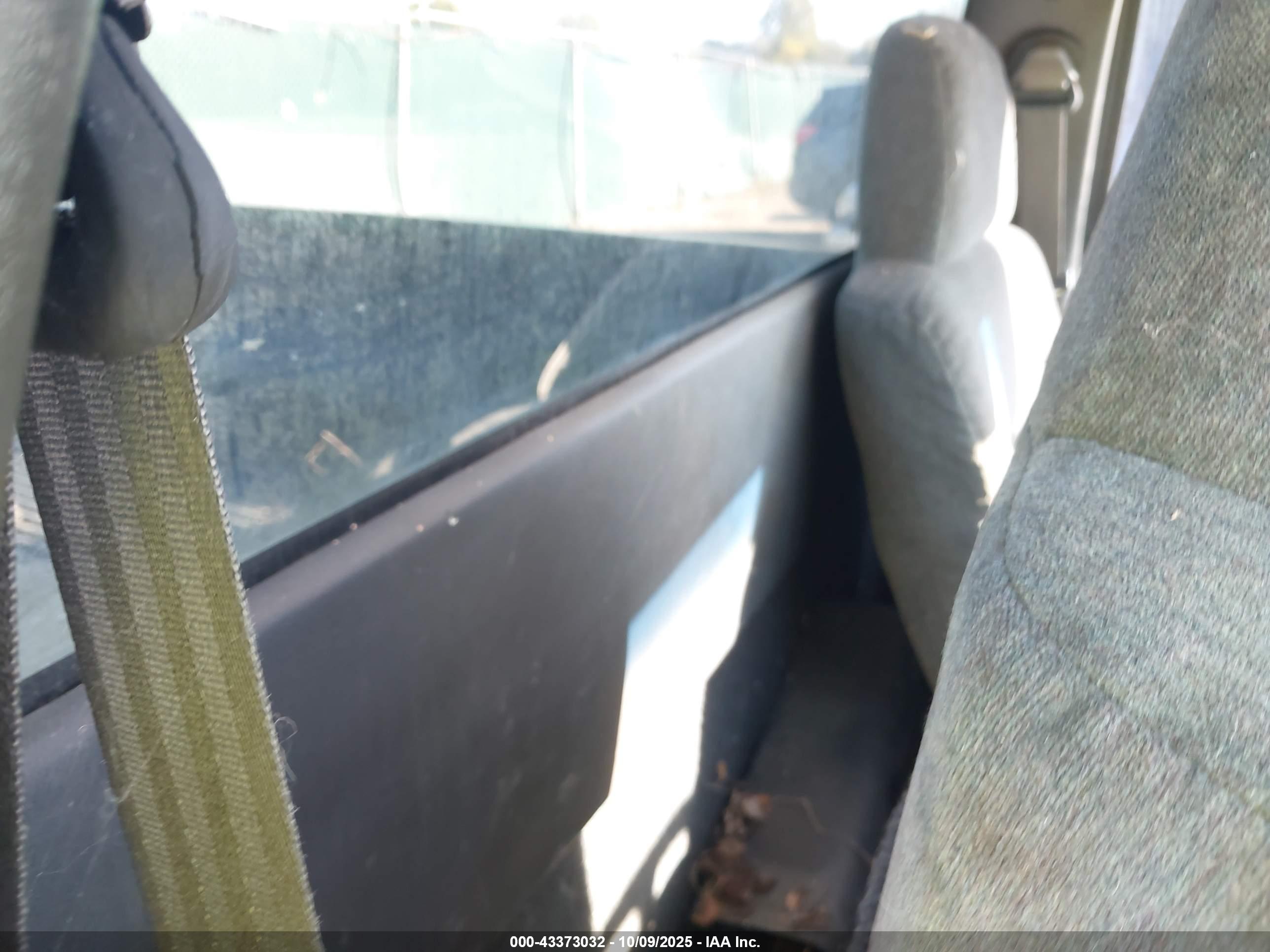CHEVROLET S-10 image 8
