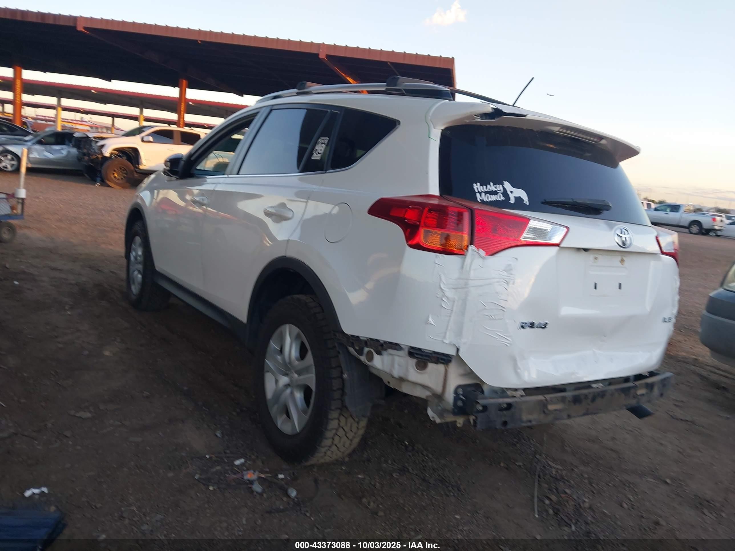 TOYOTA RAV4 image 3