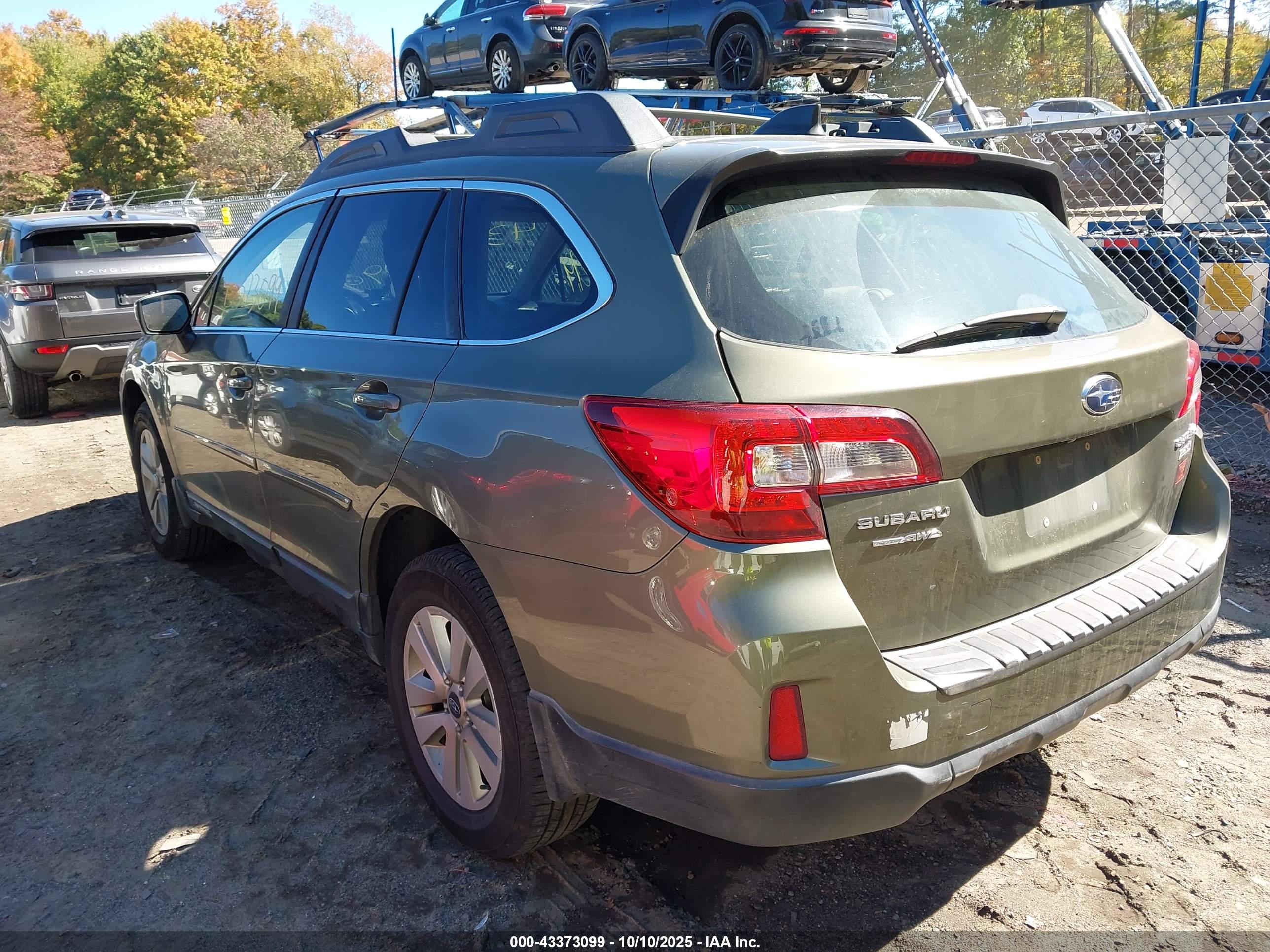 SUBARU OUTBACK image 3