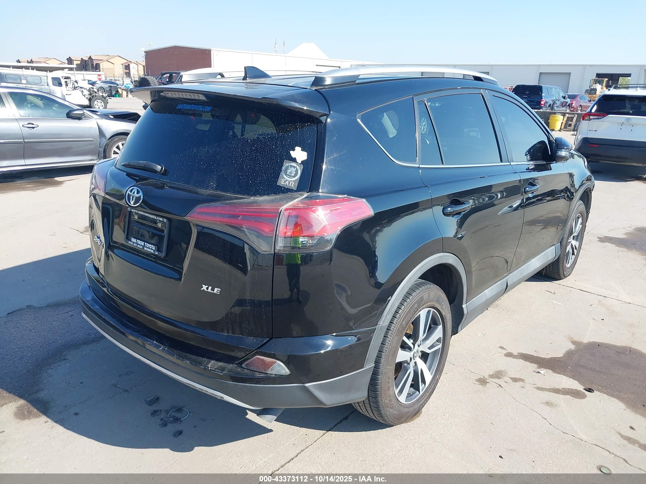TOYOTA RAV4 image 4