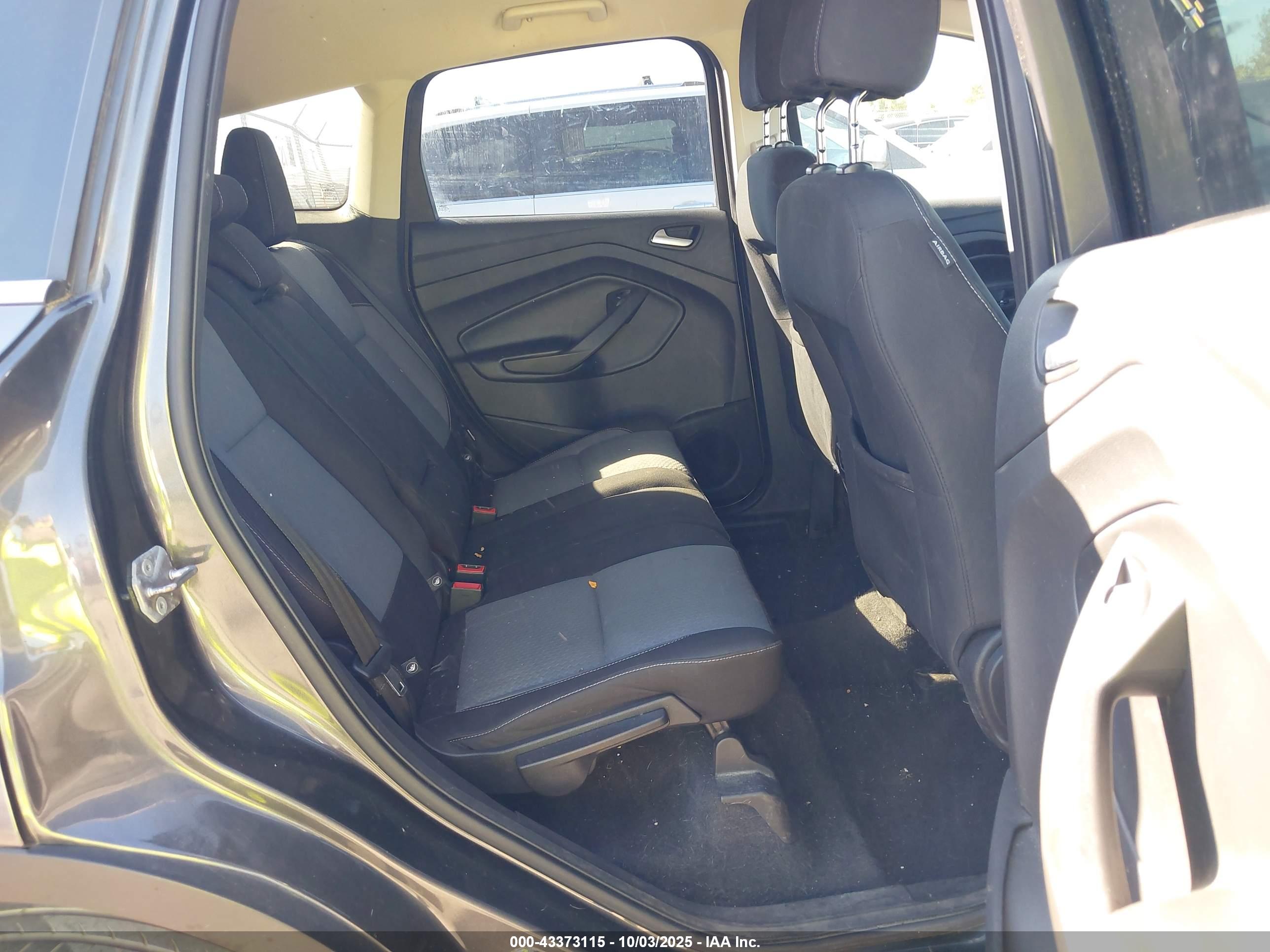 FORD ESCAPE image 8