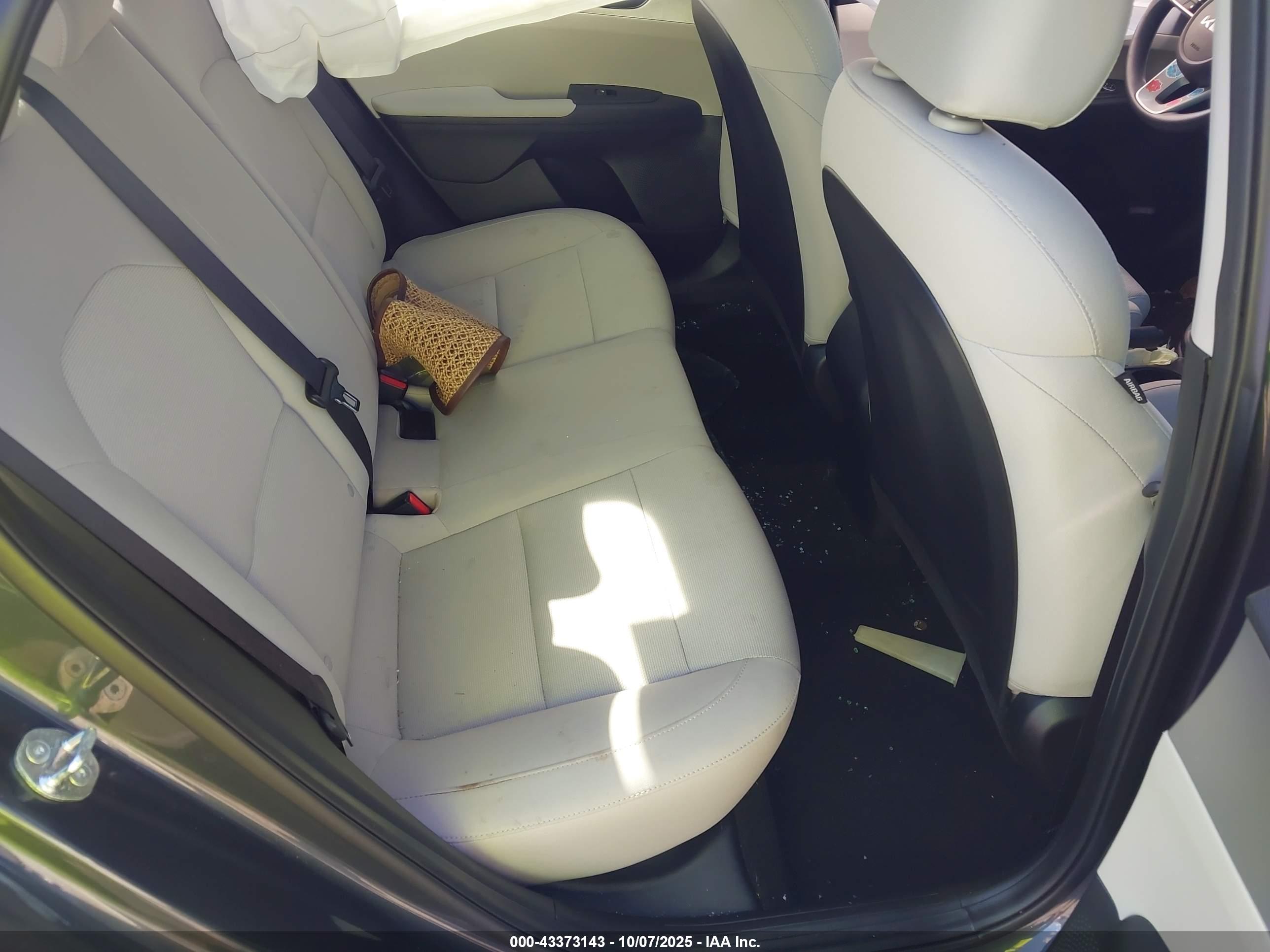 KIA FORTE image 8