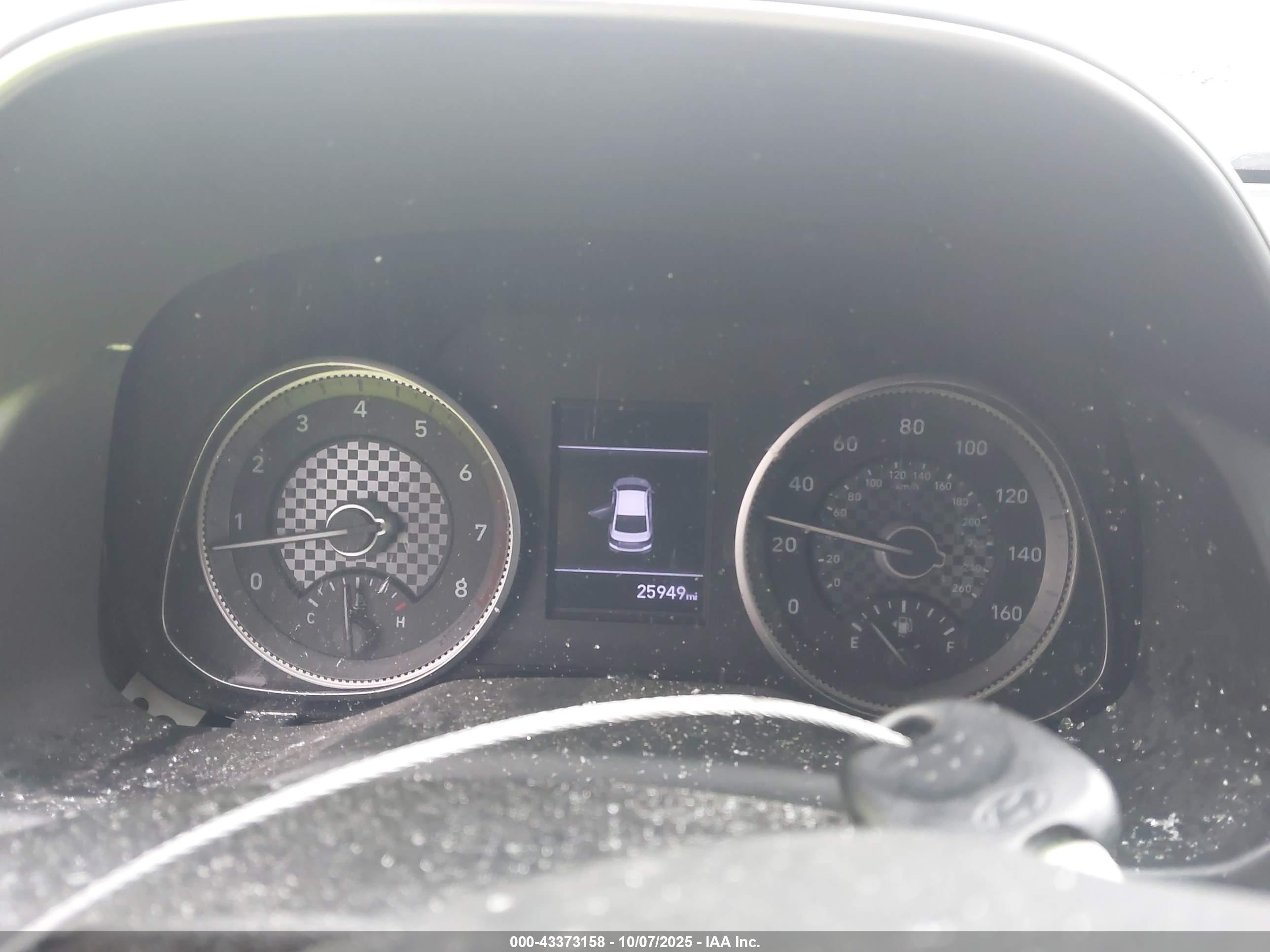 HYUNDAI ELANTRA image 7