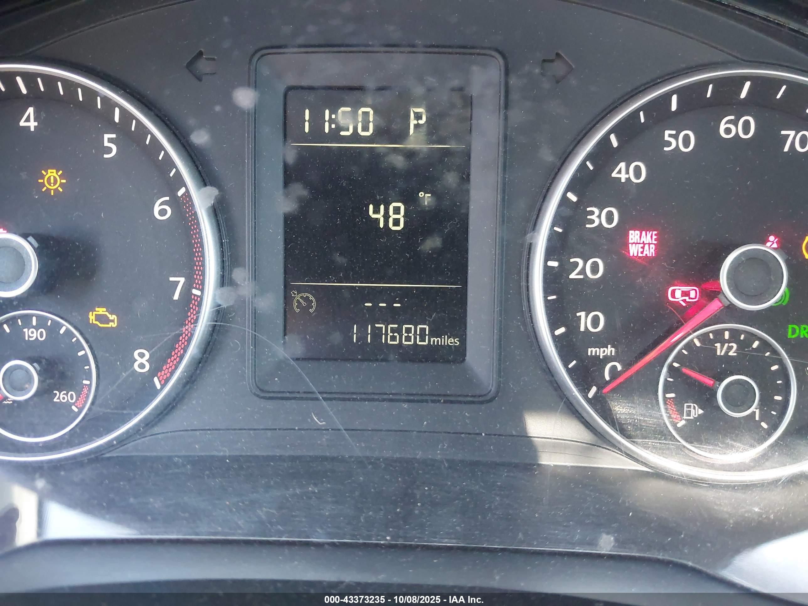 VOLKSWAGEN JETTA image 7