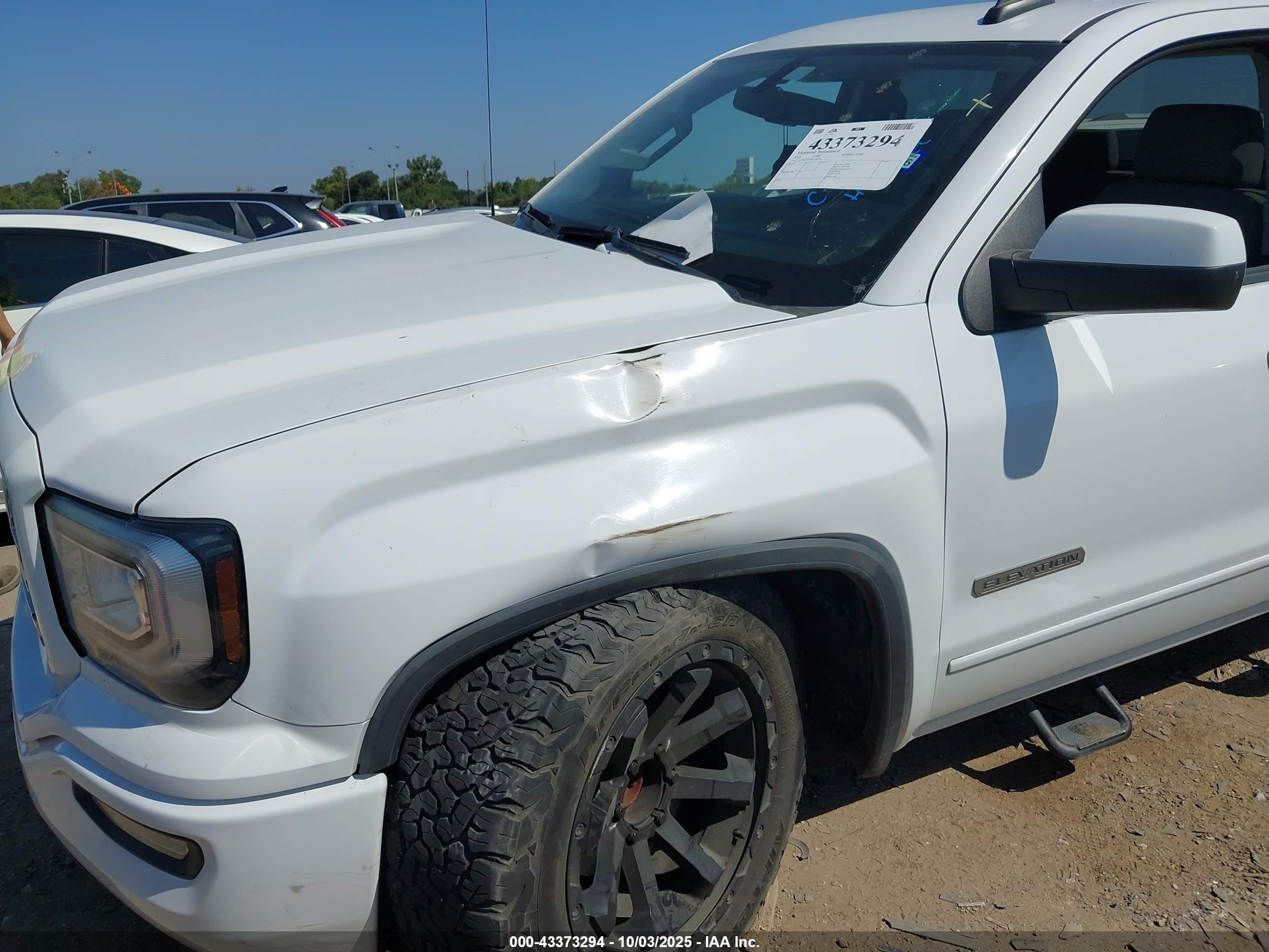 GMC SIERRA image 6