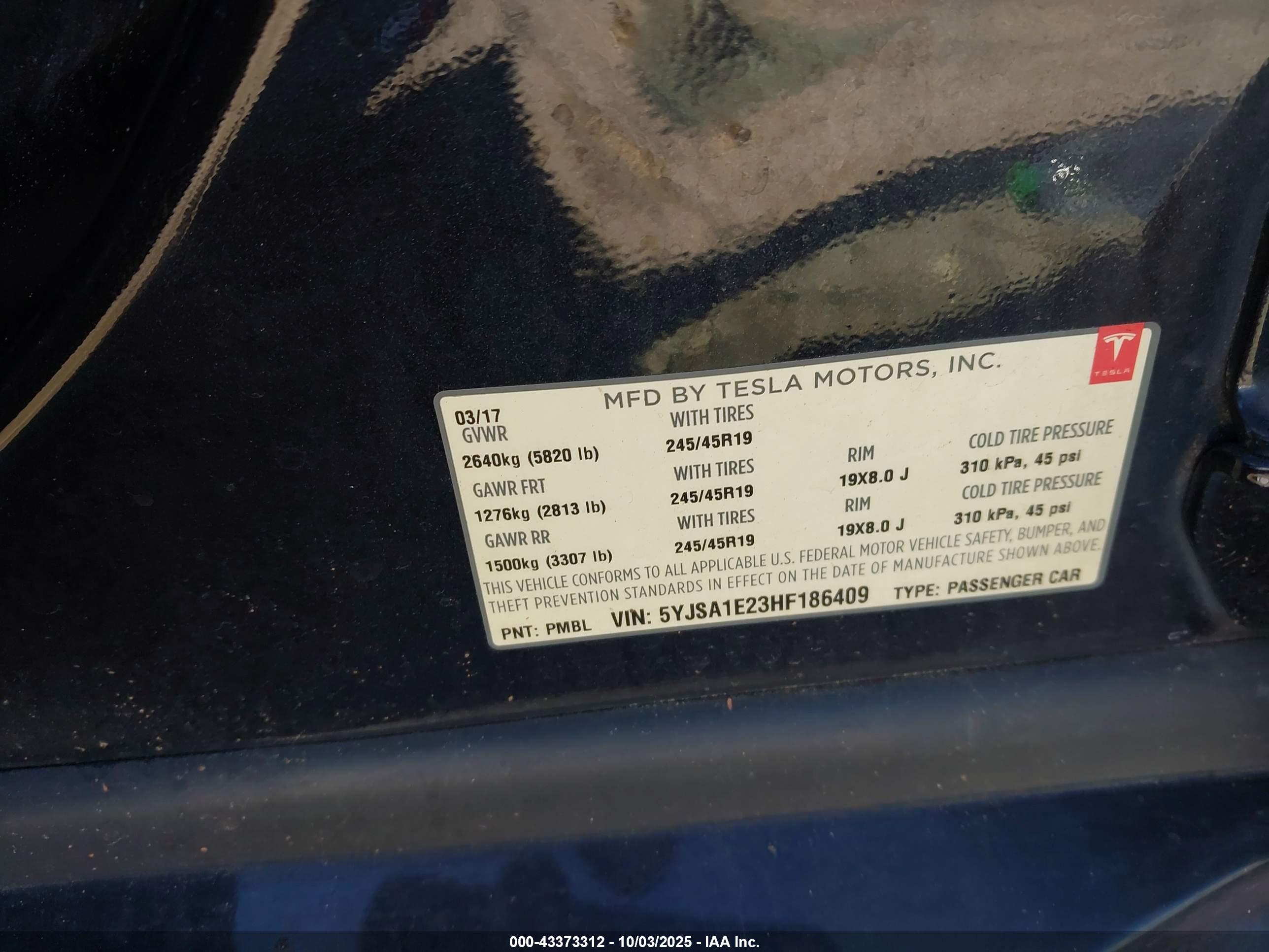 TESLA MODEL image 9