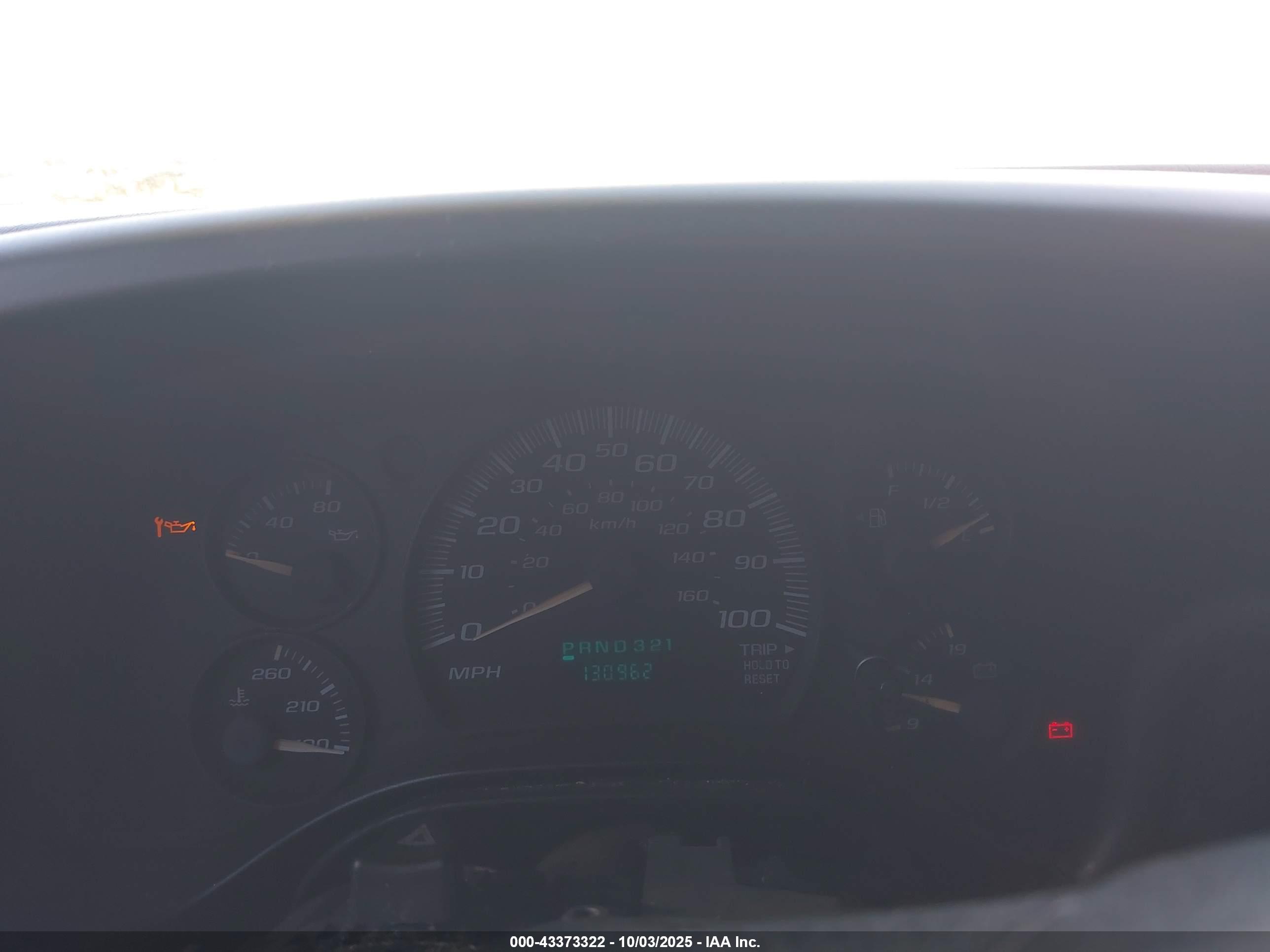 CHEVROLET EXPRESS image 7
