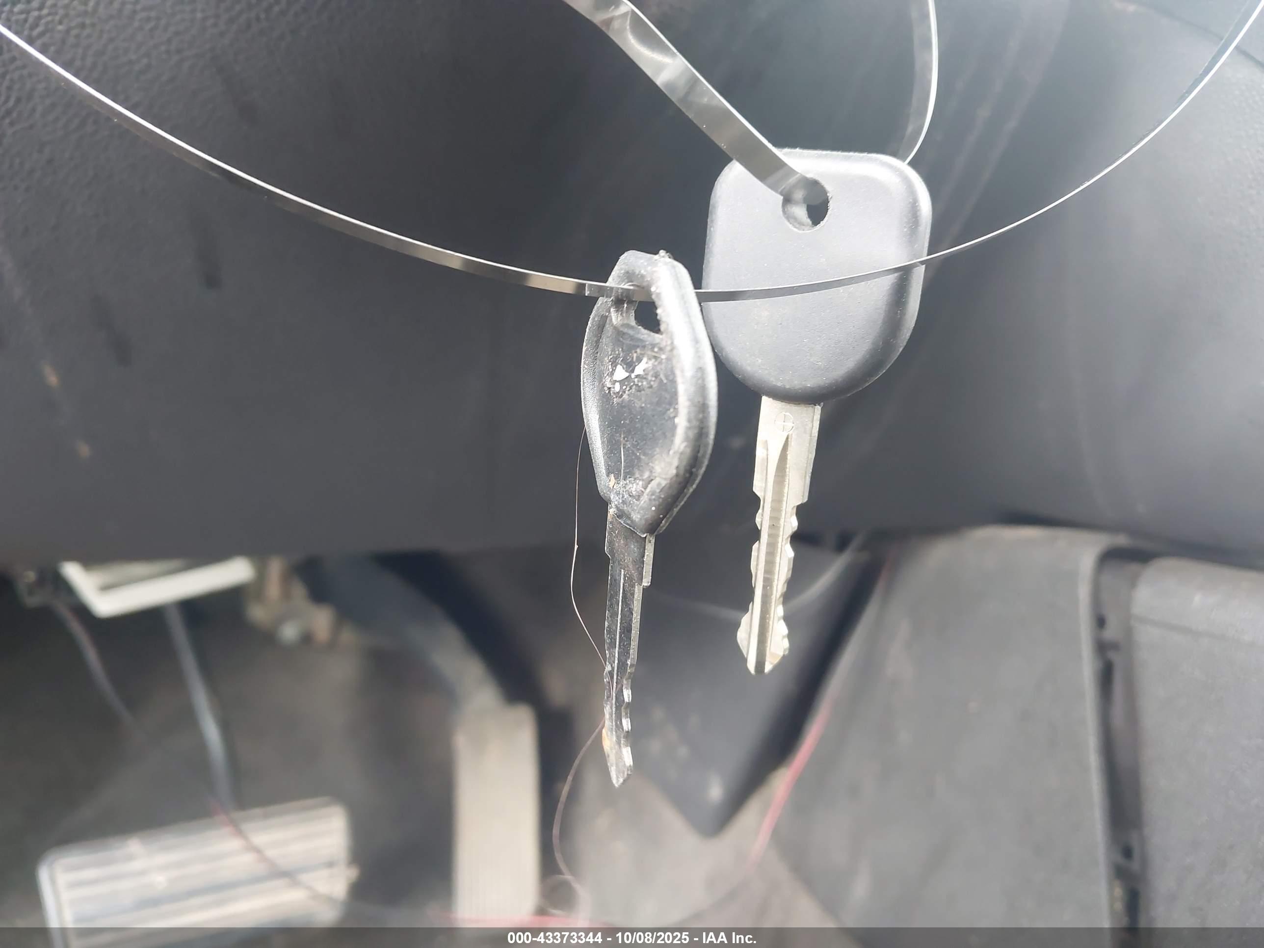 CHEVROLET TAHOE image 11