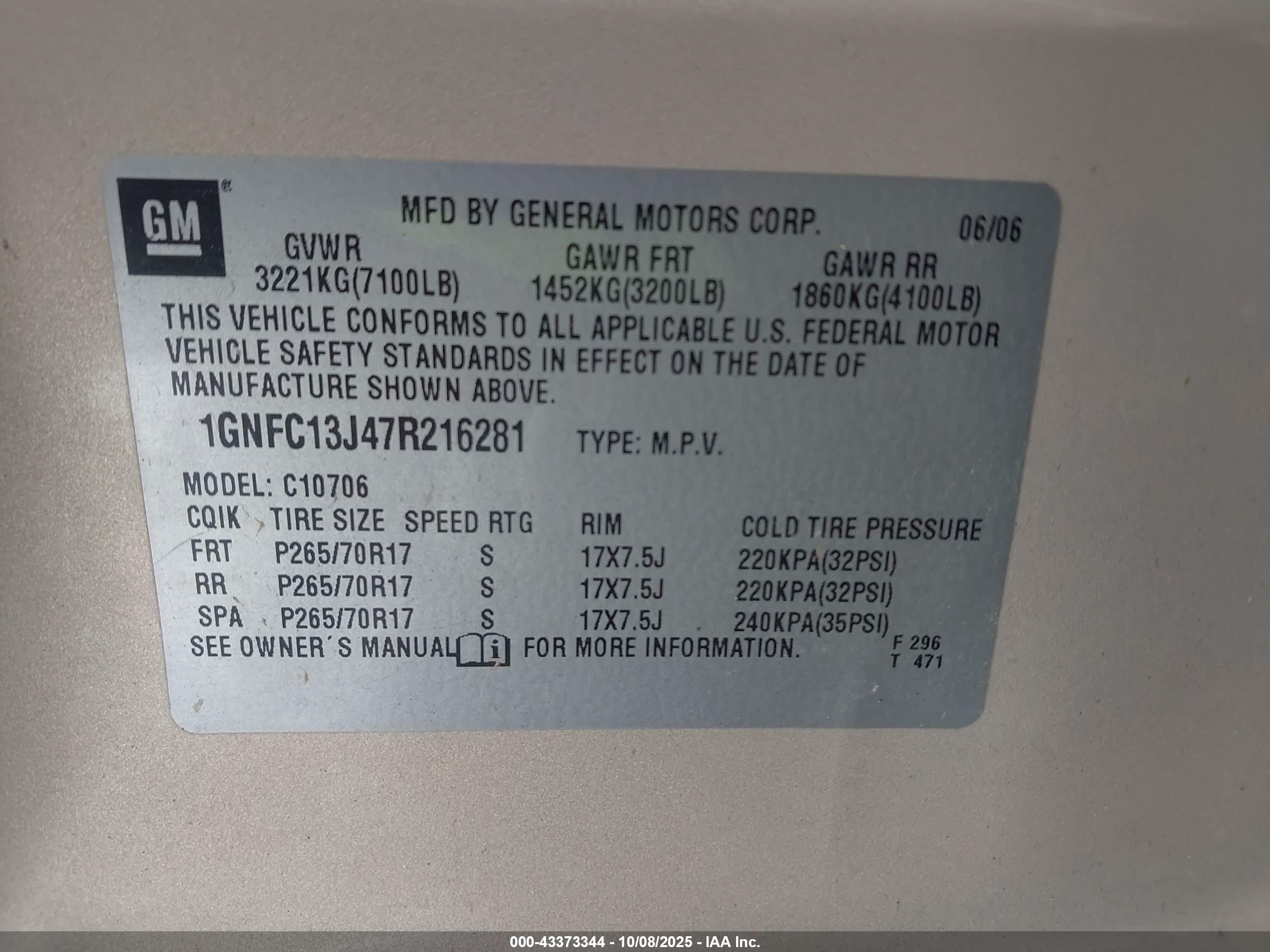 CHEVROLET TAHOE image 9