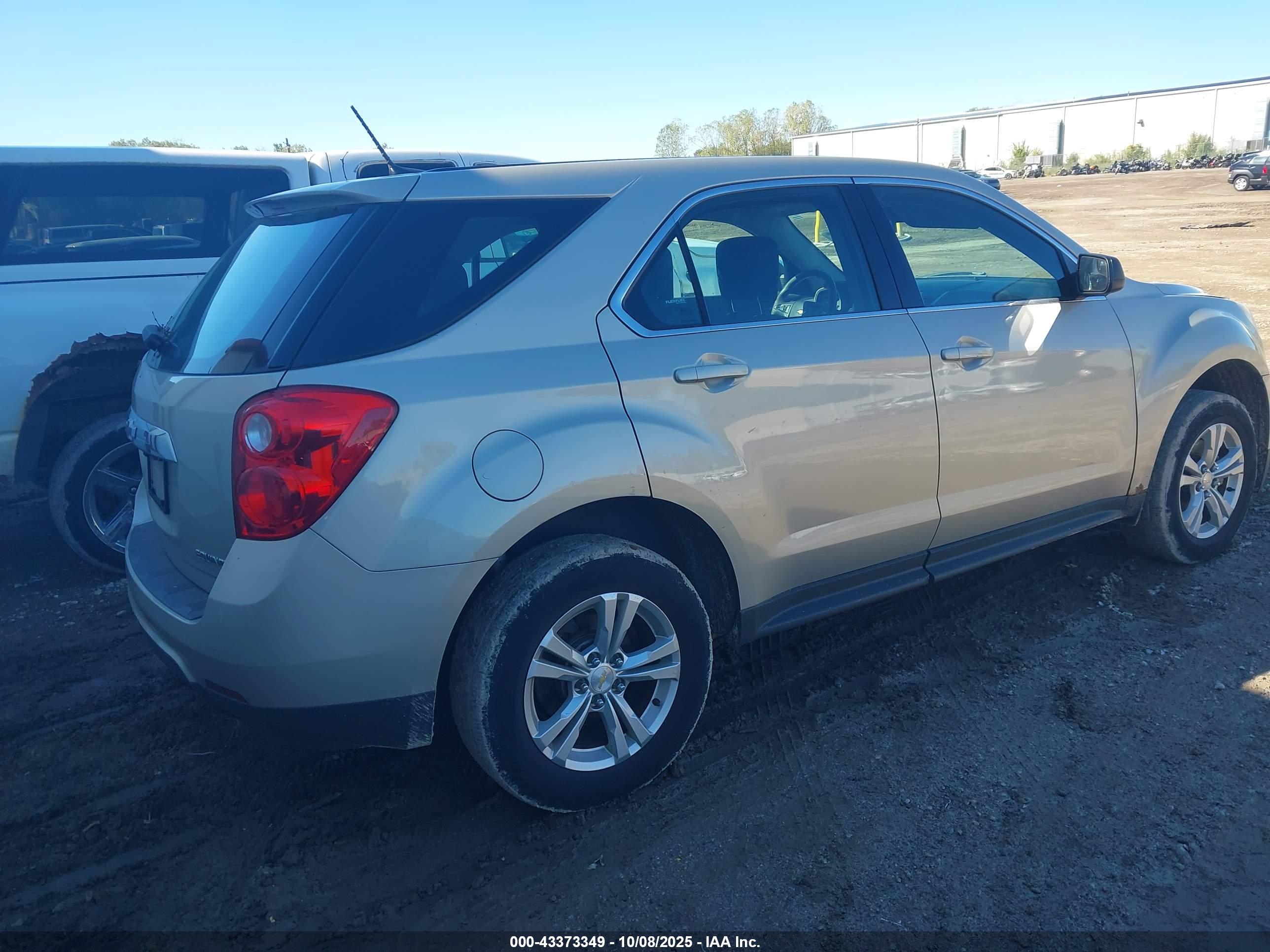 CHEVROLET EQUINOX image 4