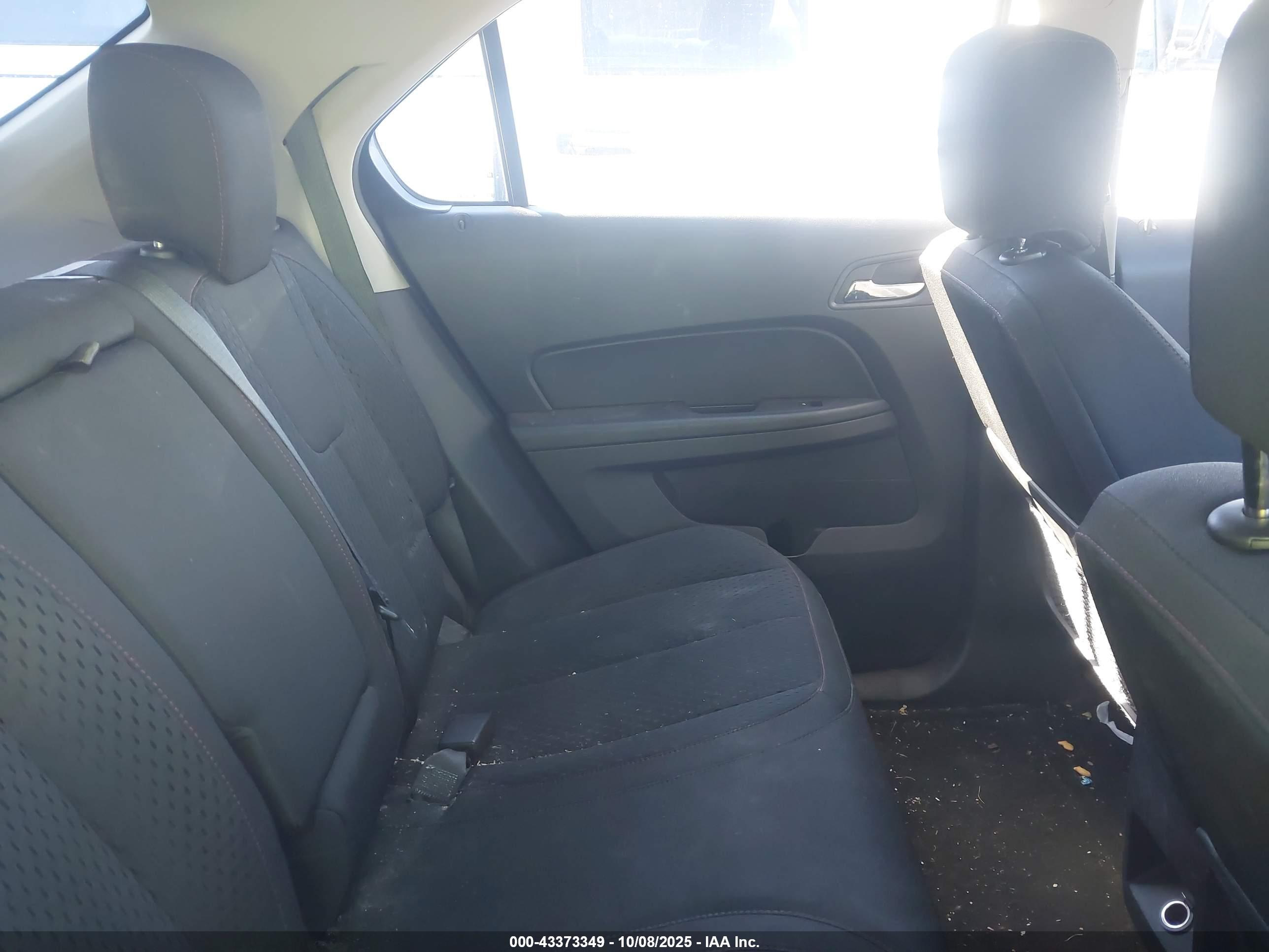CHEVROLET EQUINOX image 8