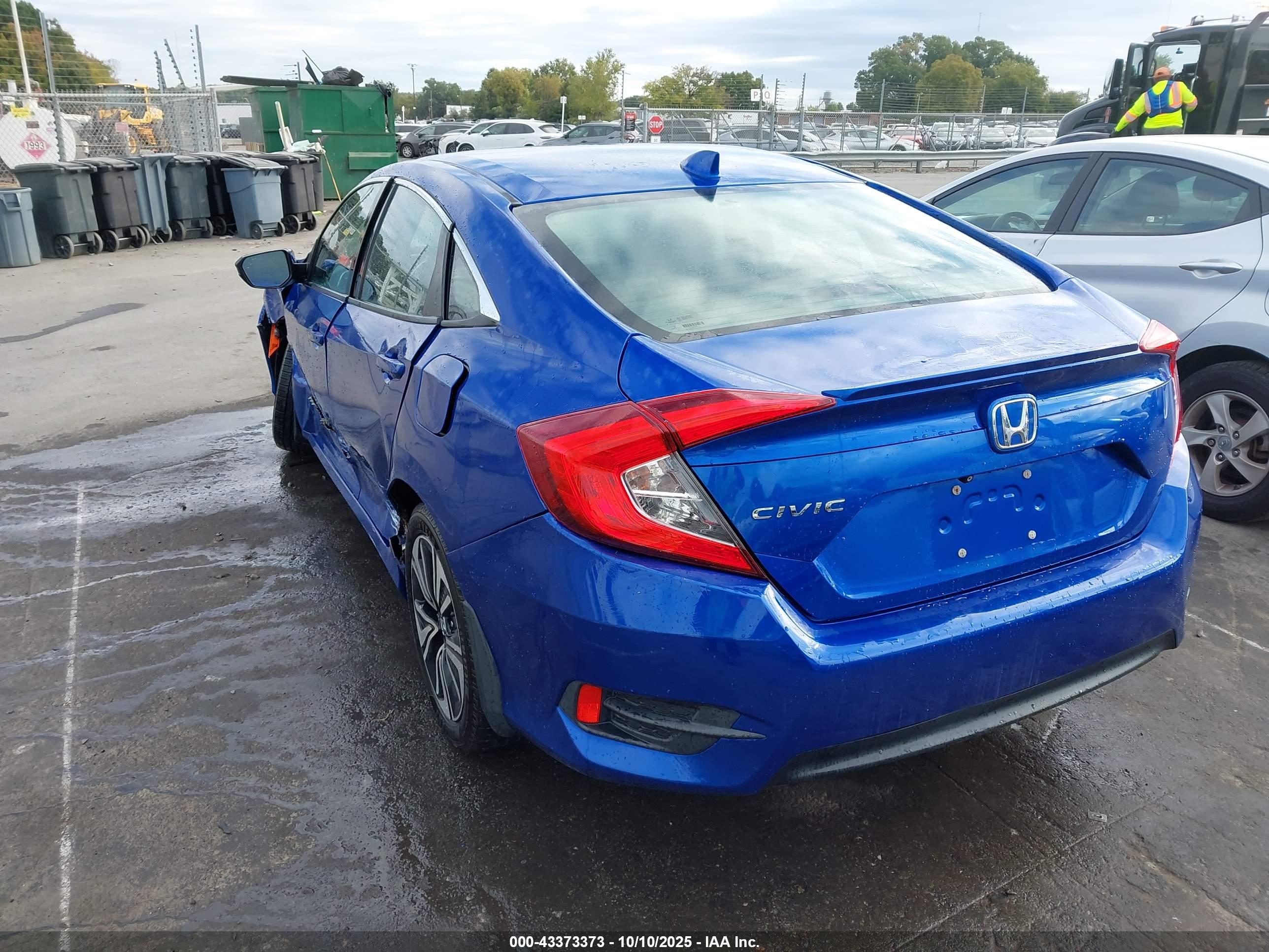 HONDA CIVIC image 3