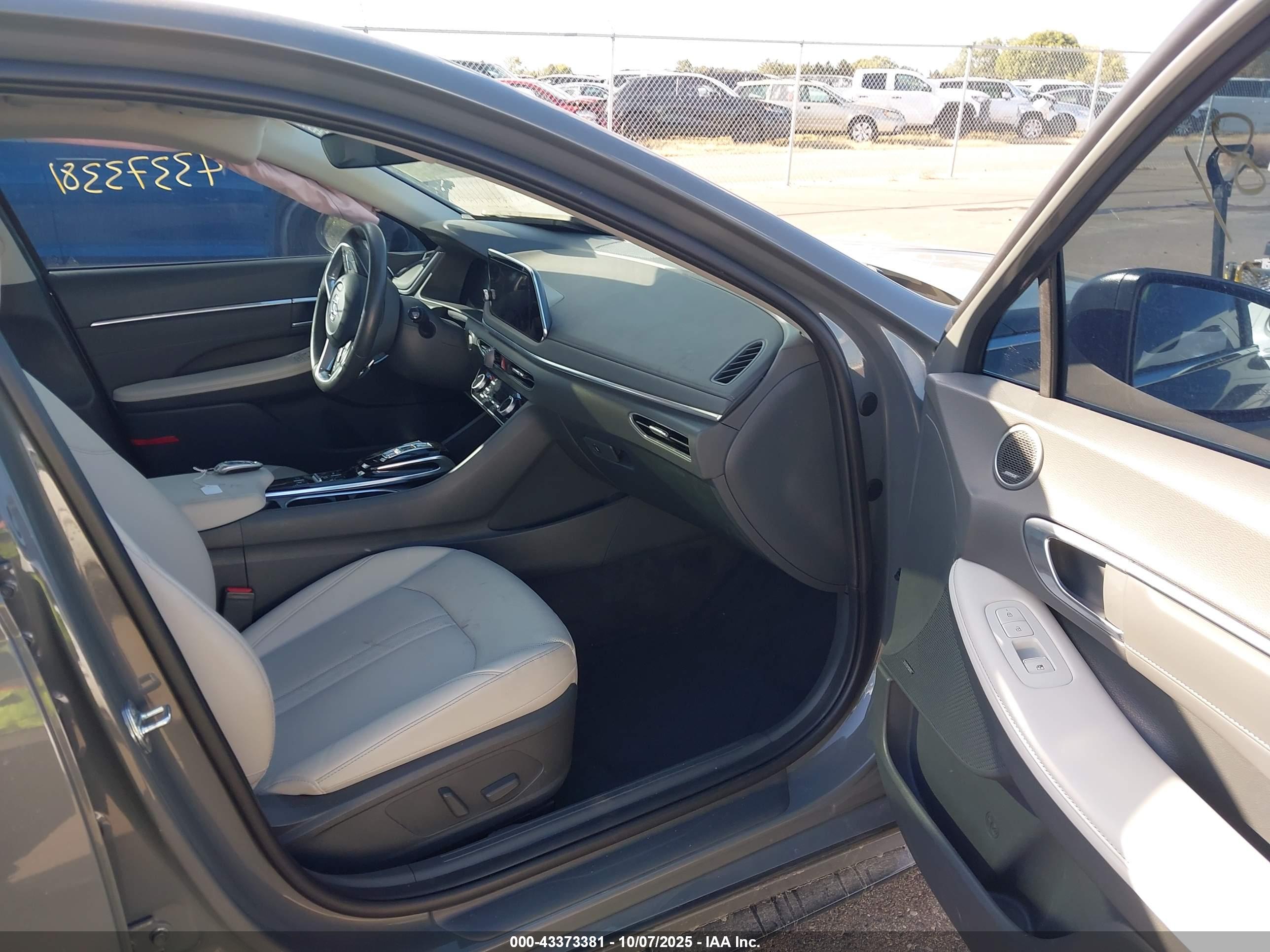 HYUNDAI SONATA image 5