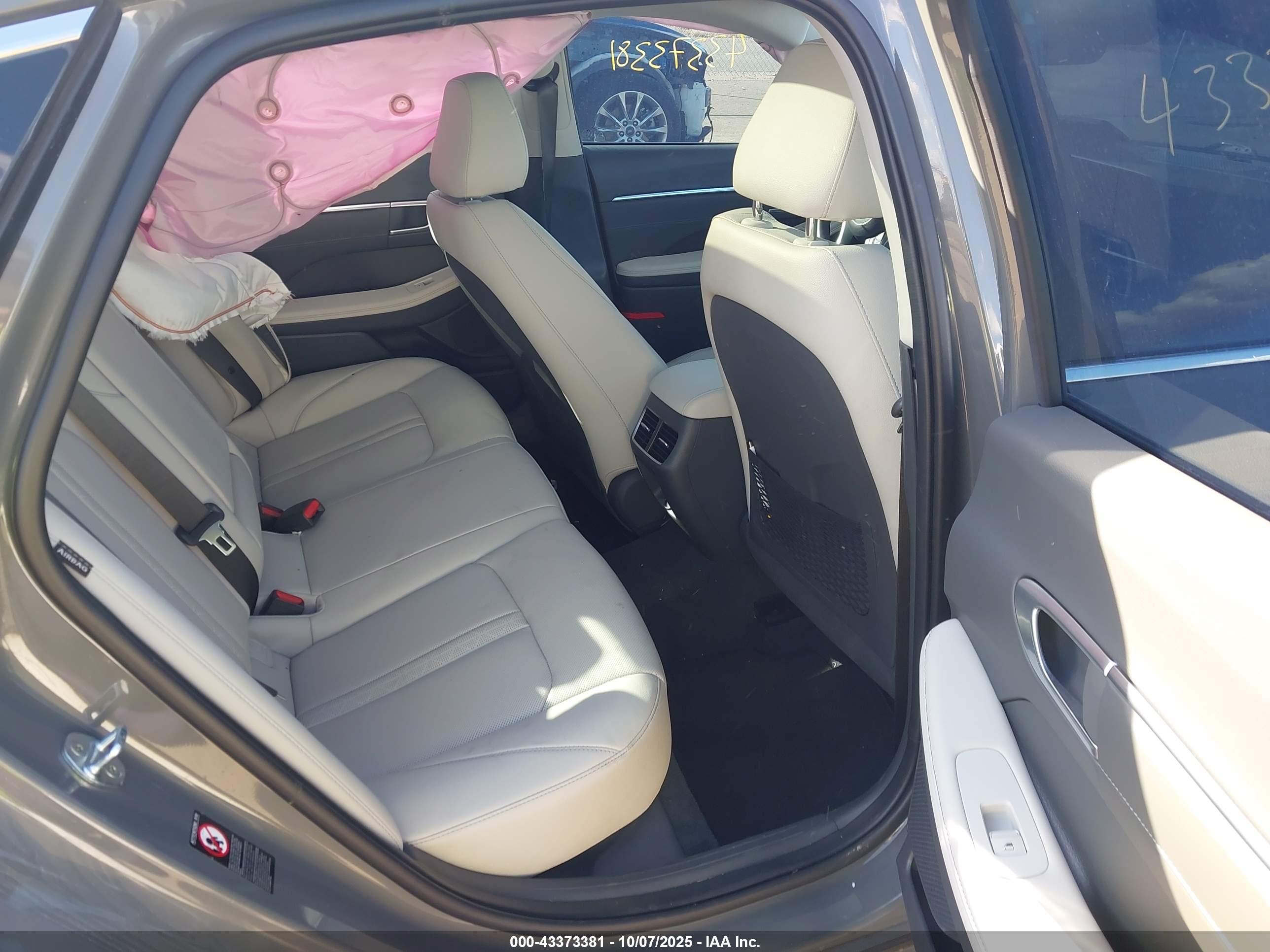 HYUNDAI SONATA image 8
