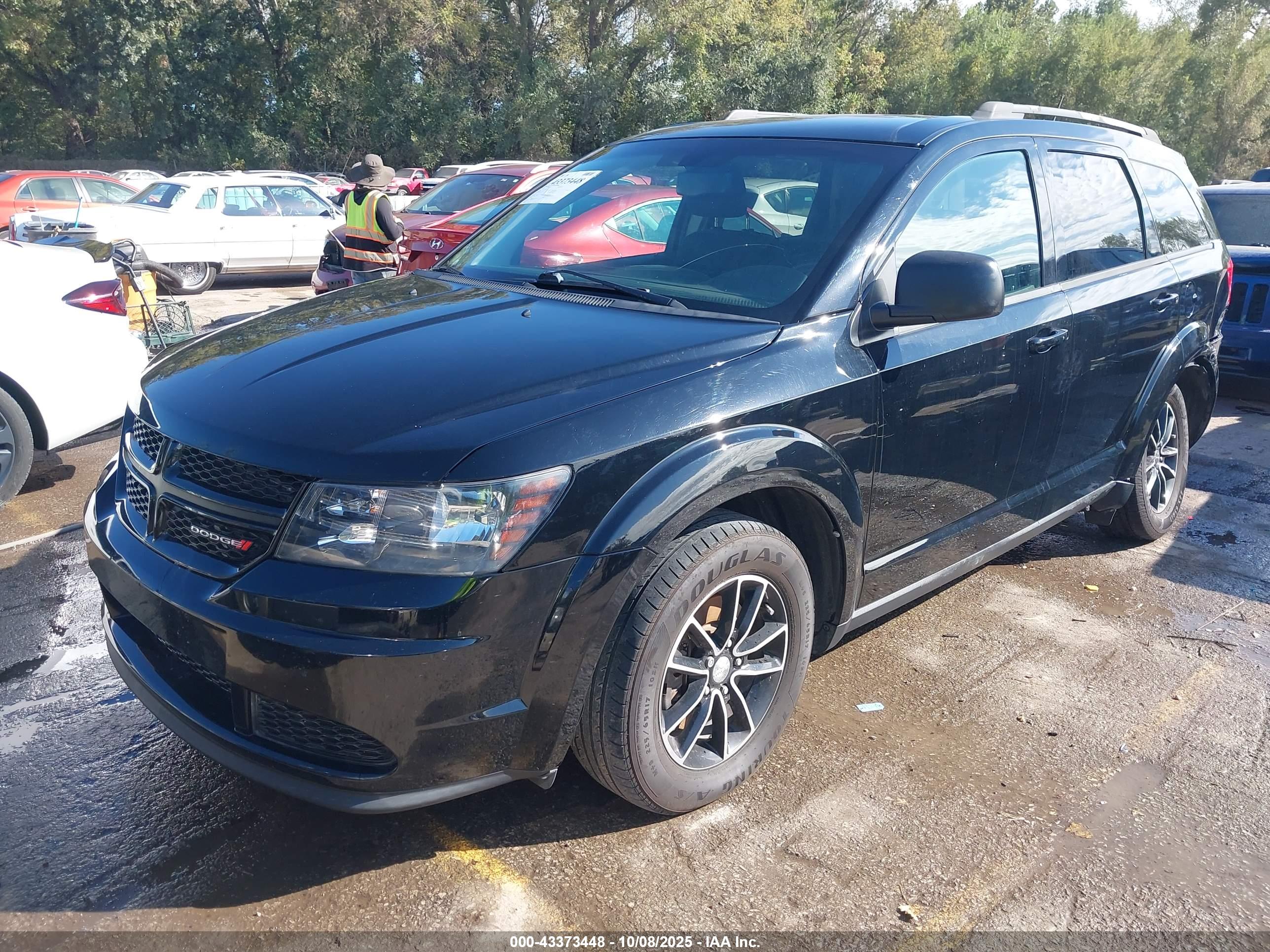 DODGE JOURNEY image 2