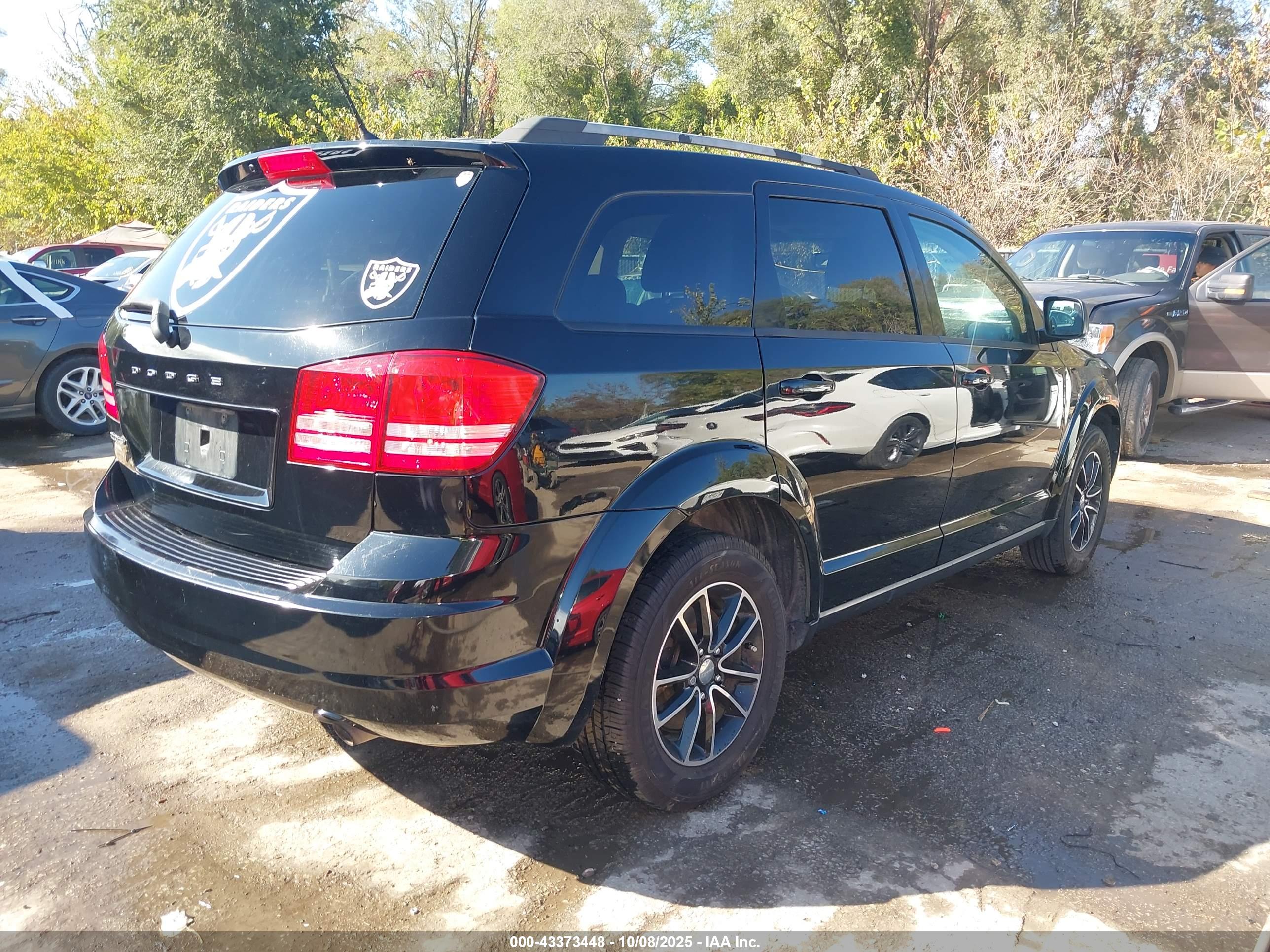 DODGE JOURNEY image 4