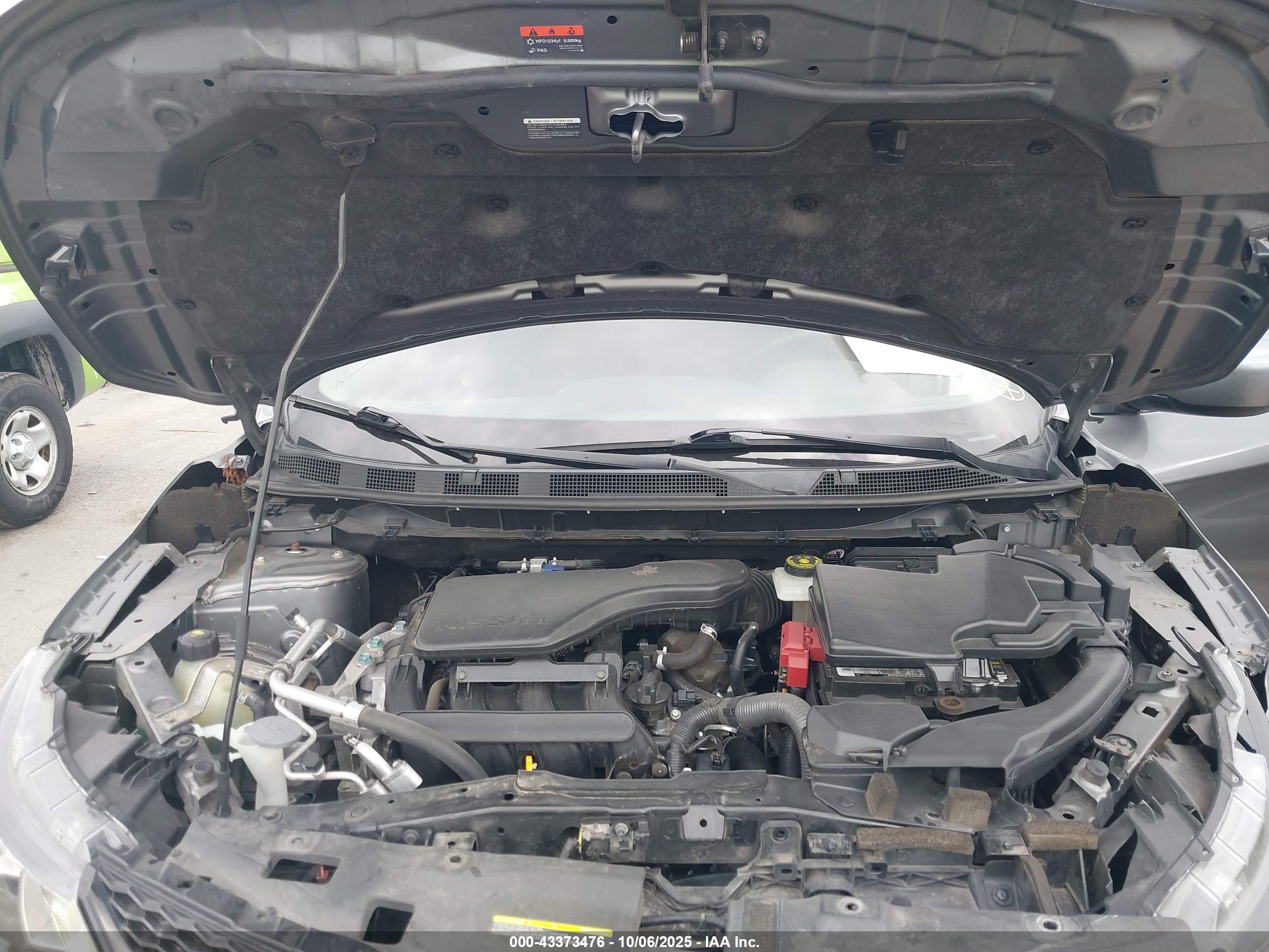 NISSAN ROGUE image 10