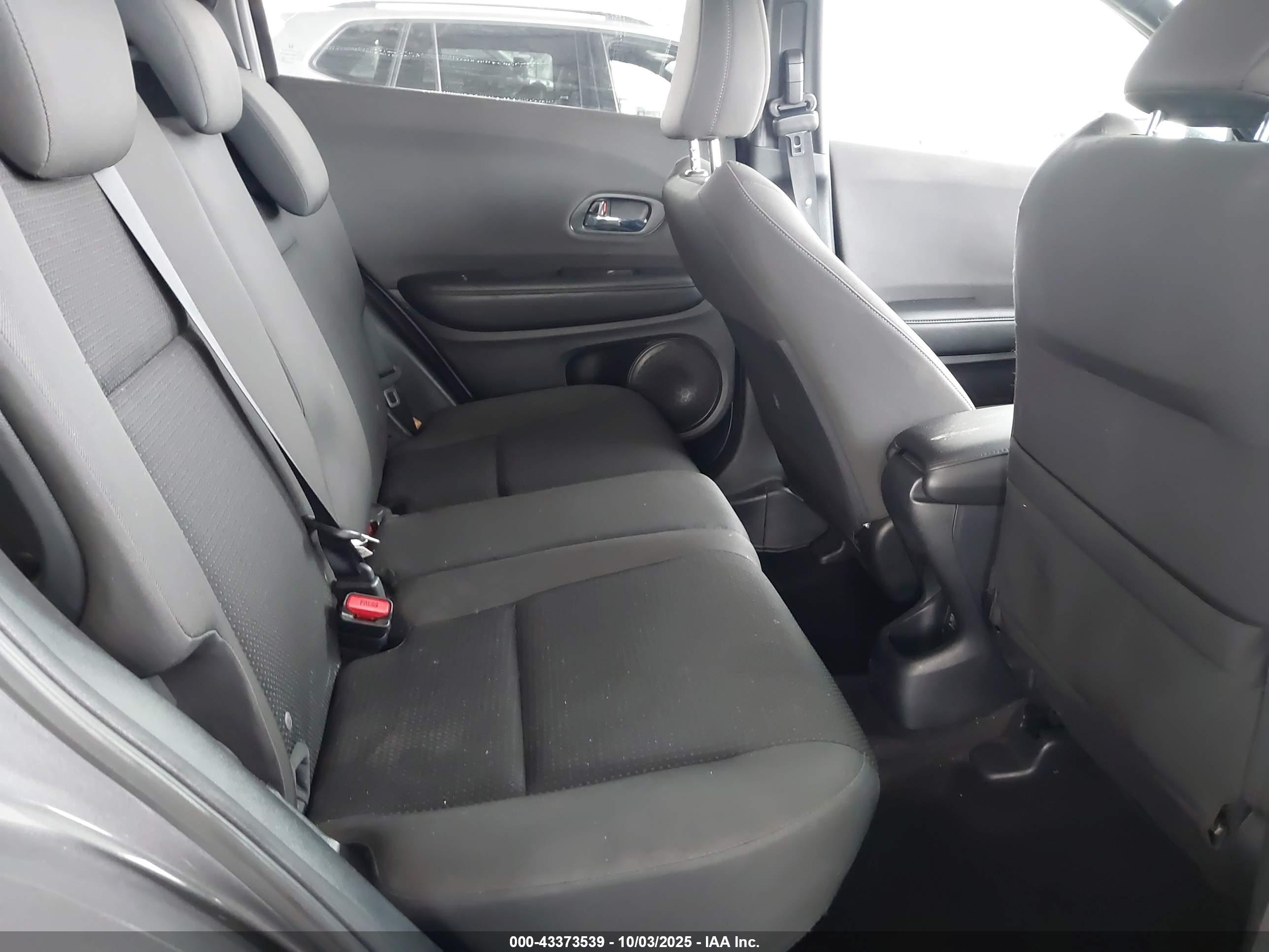 HONDA HR-V image 8