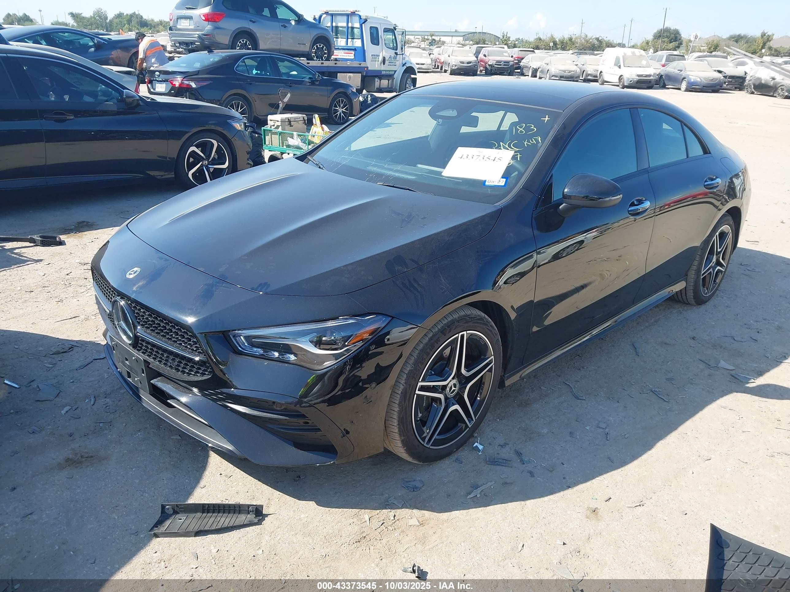 MERCEDES-BENZ CLA image 2