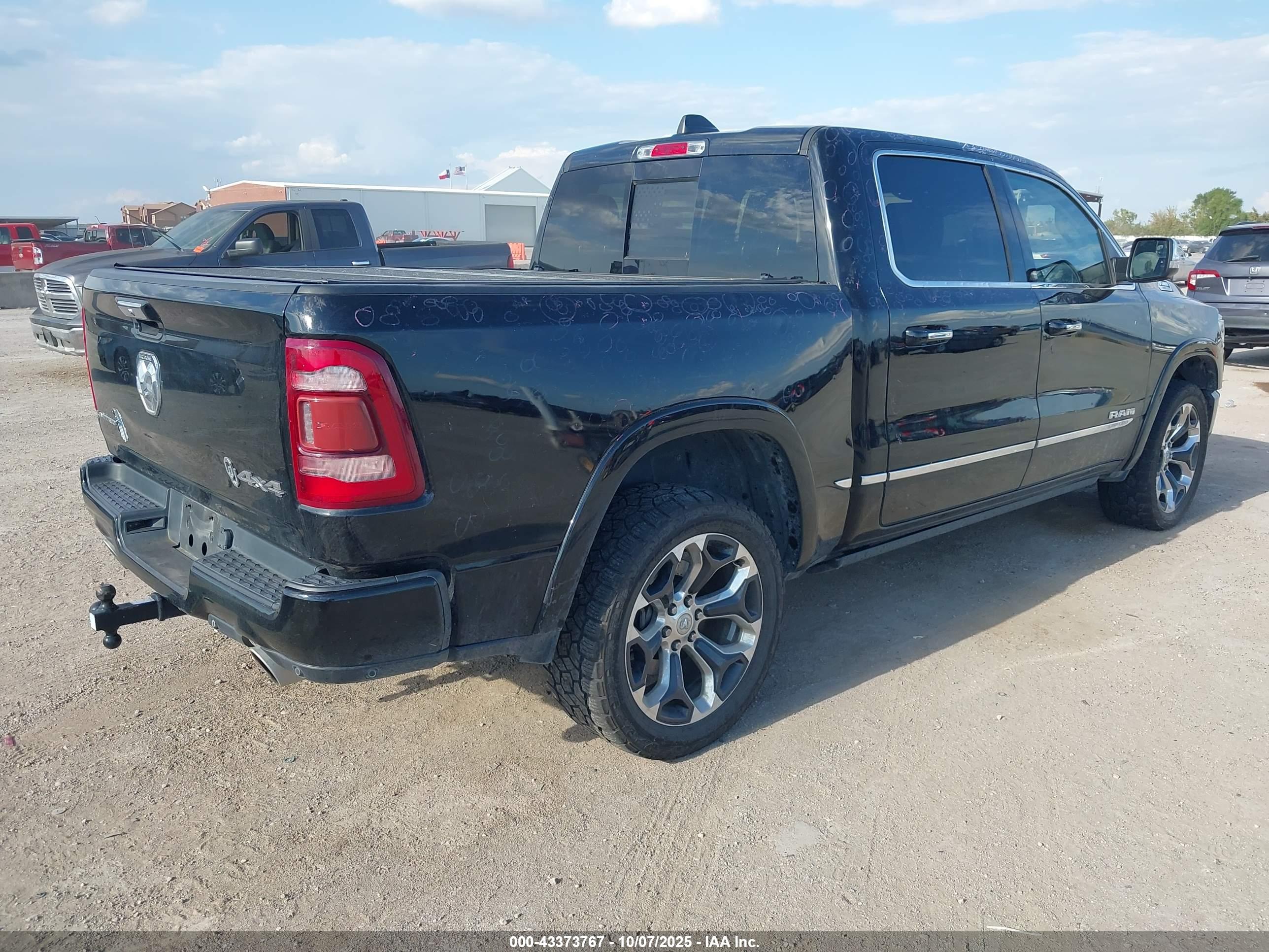 RAM 1500 image 4