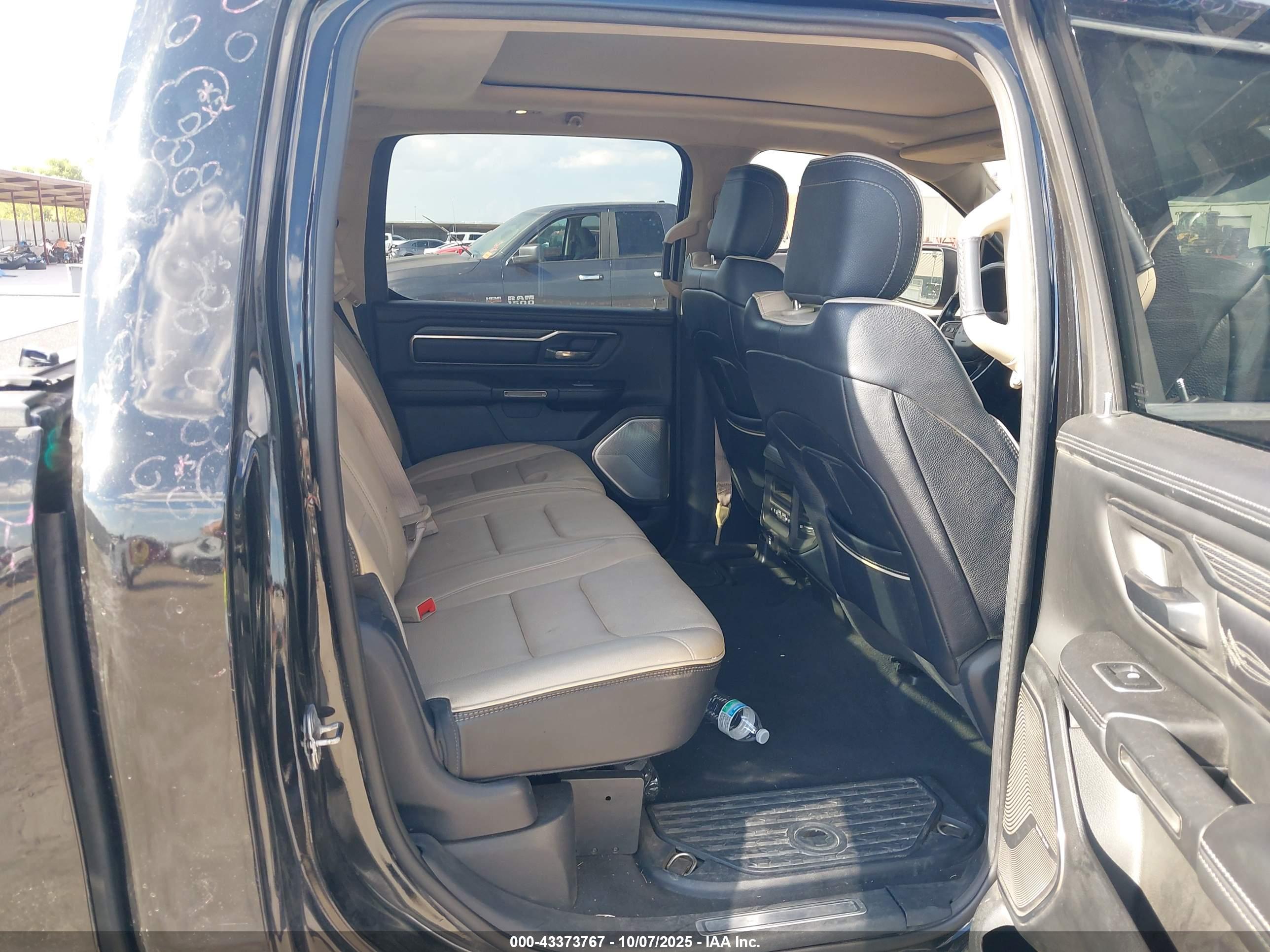 RAM 1500 image 8