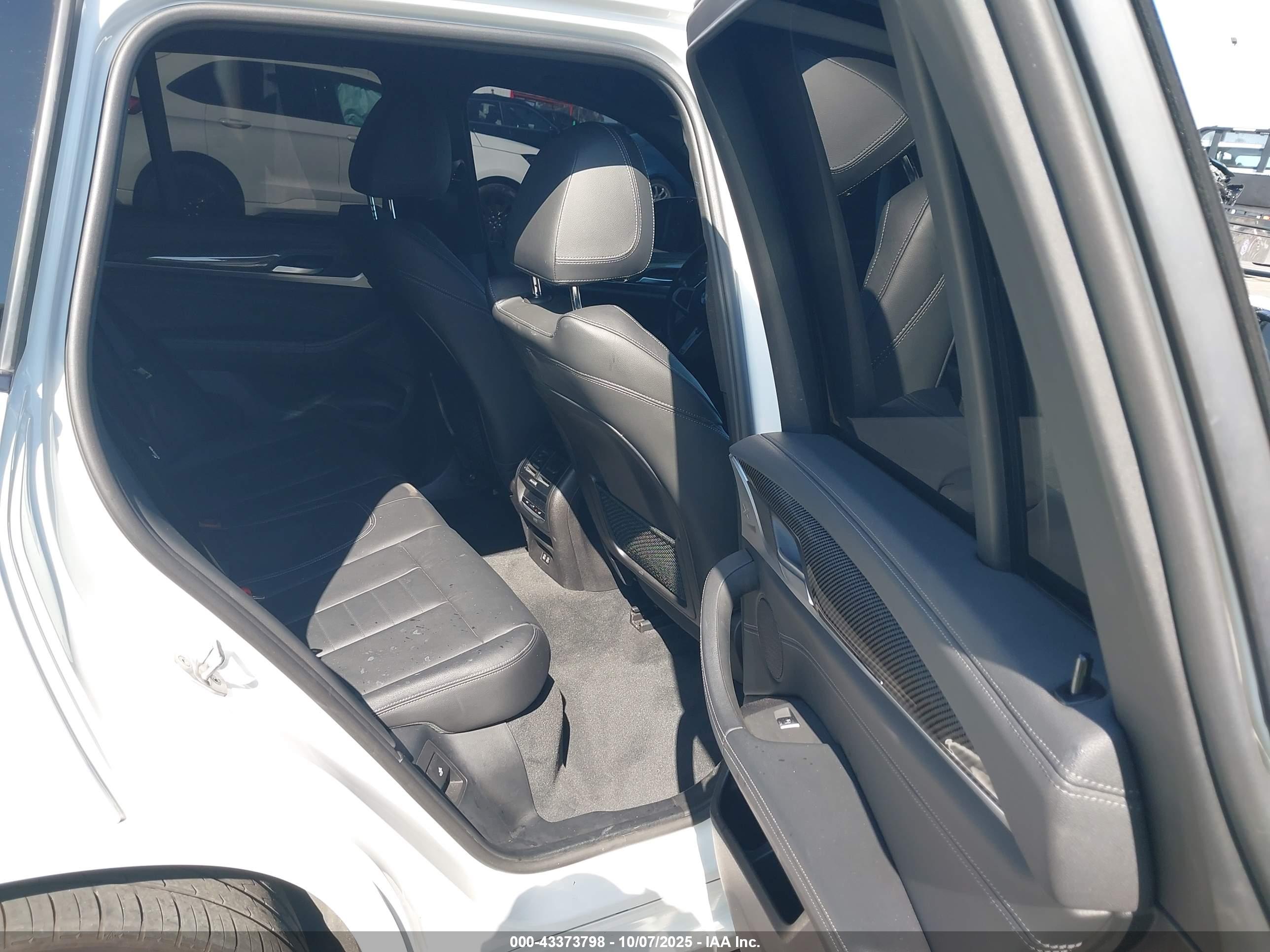 BMW X3 image 8