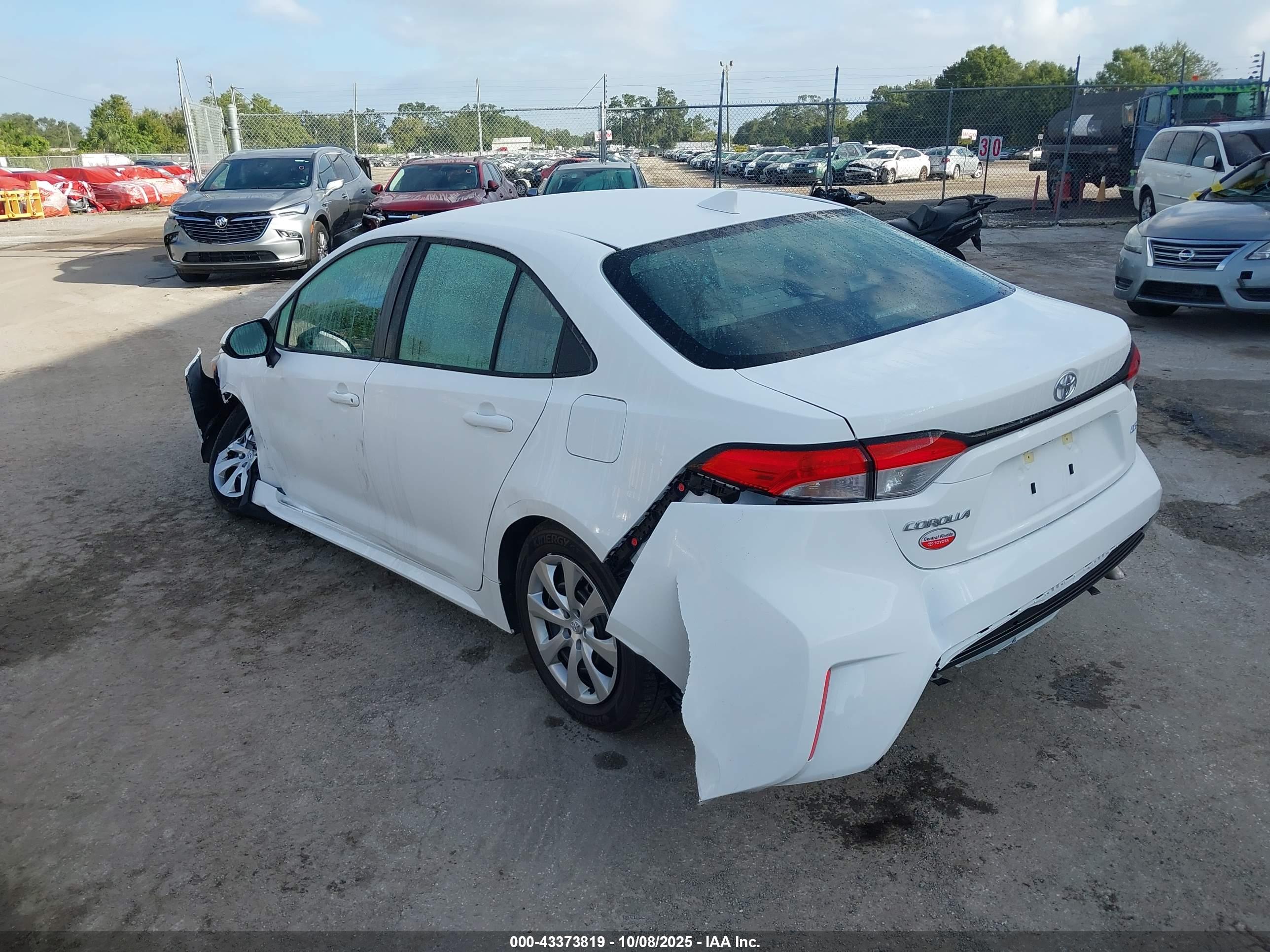 TOYOTA COROLLA image 3