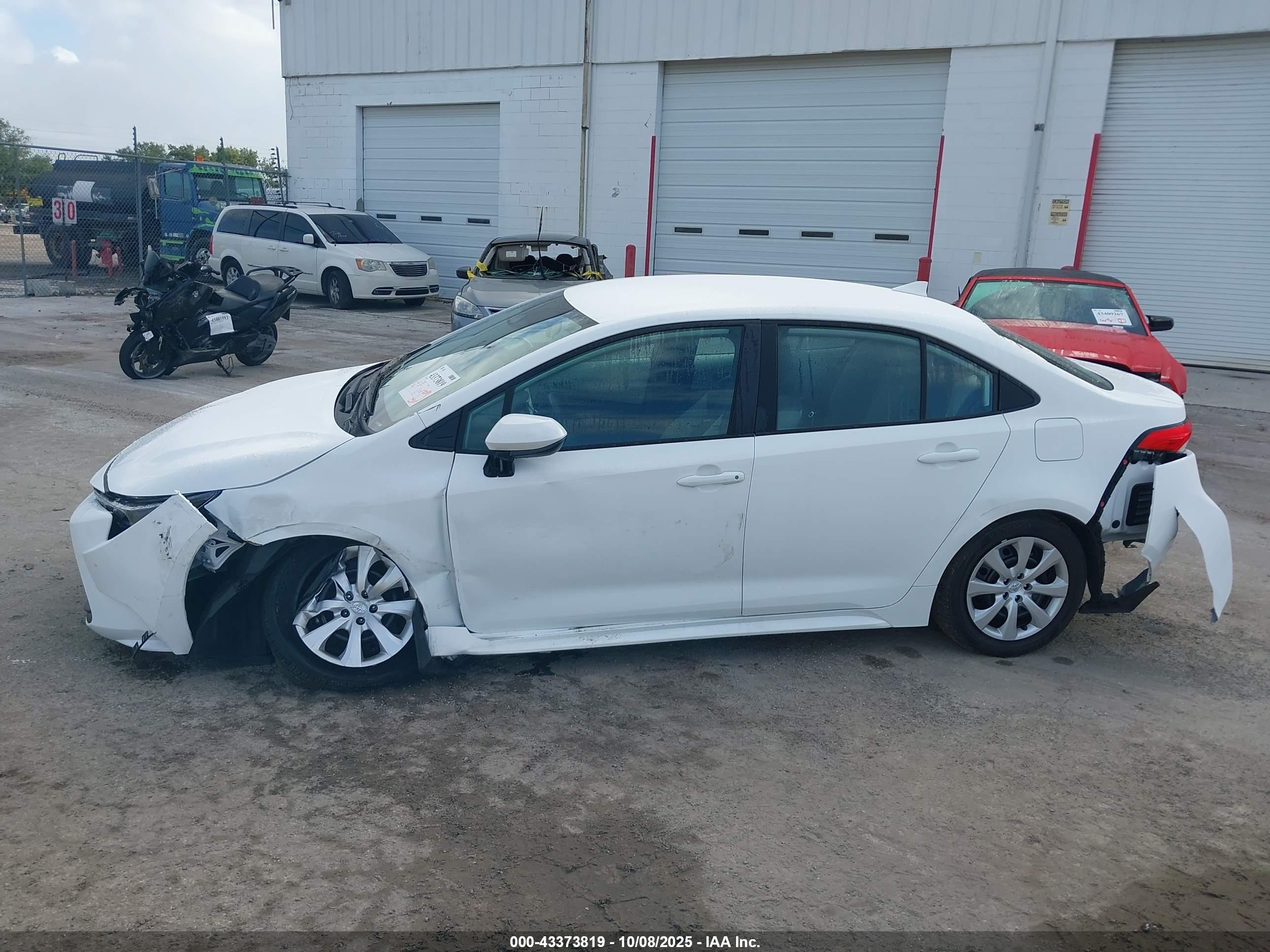 TOYOTA COROLLA image 6