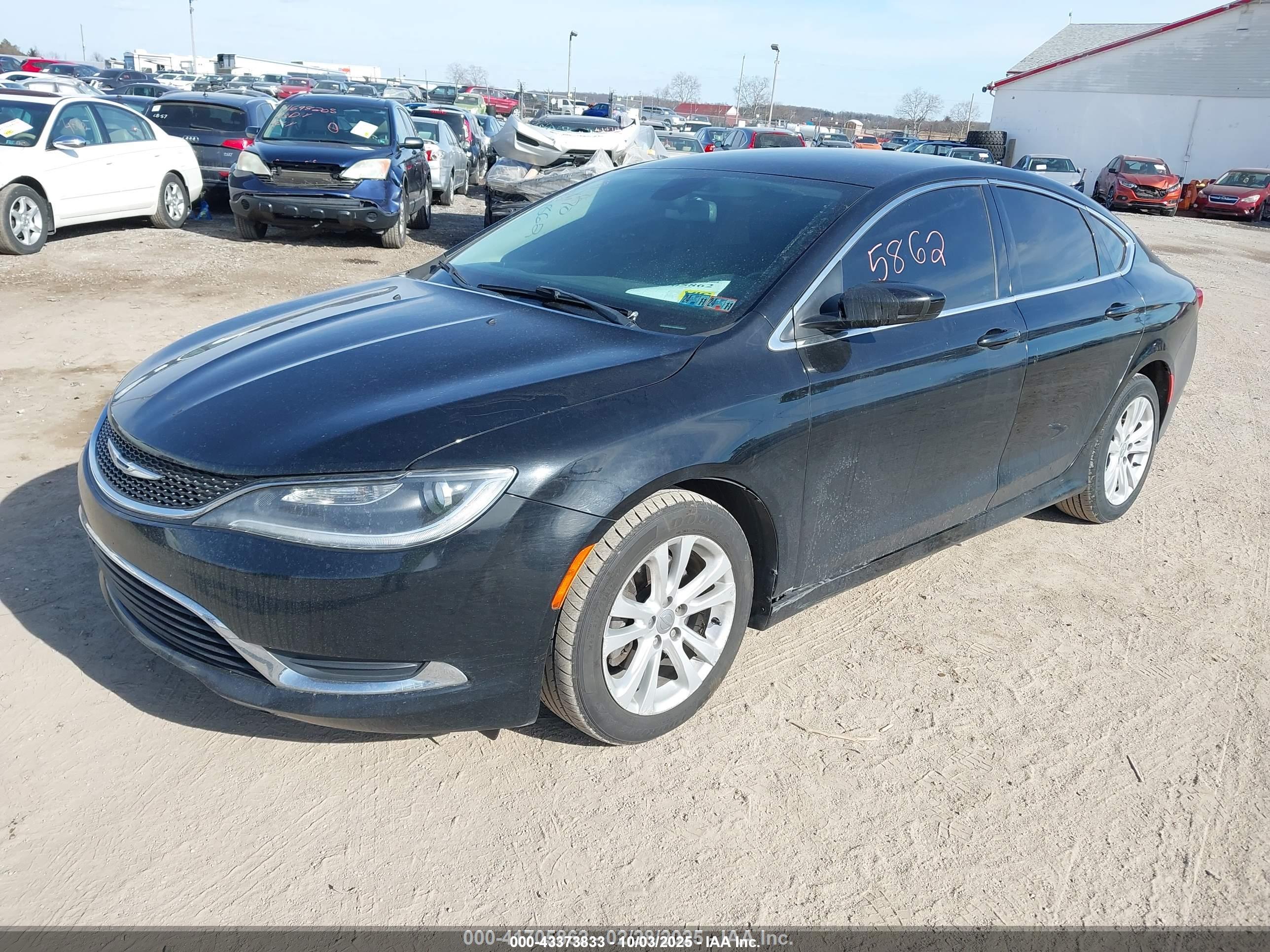 CHRYSLER 200 image 2