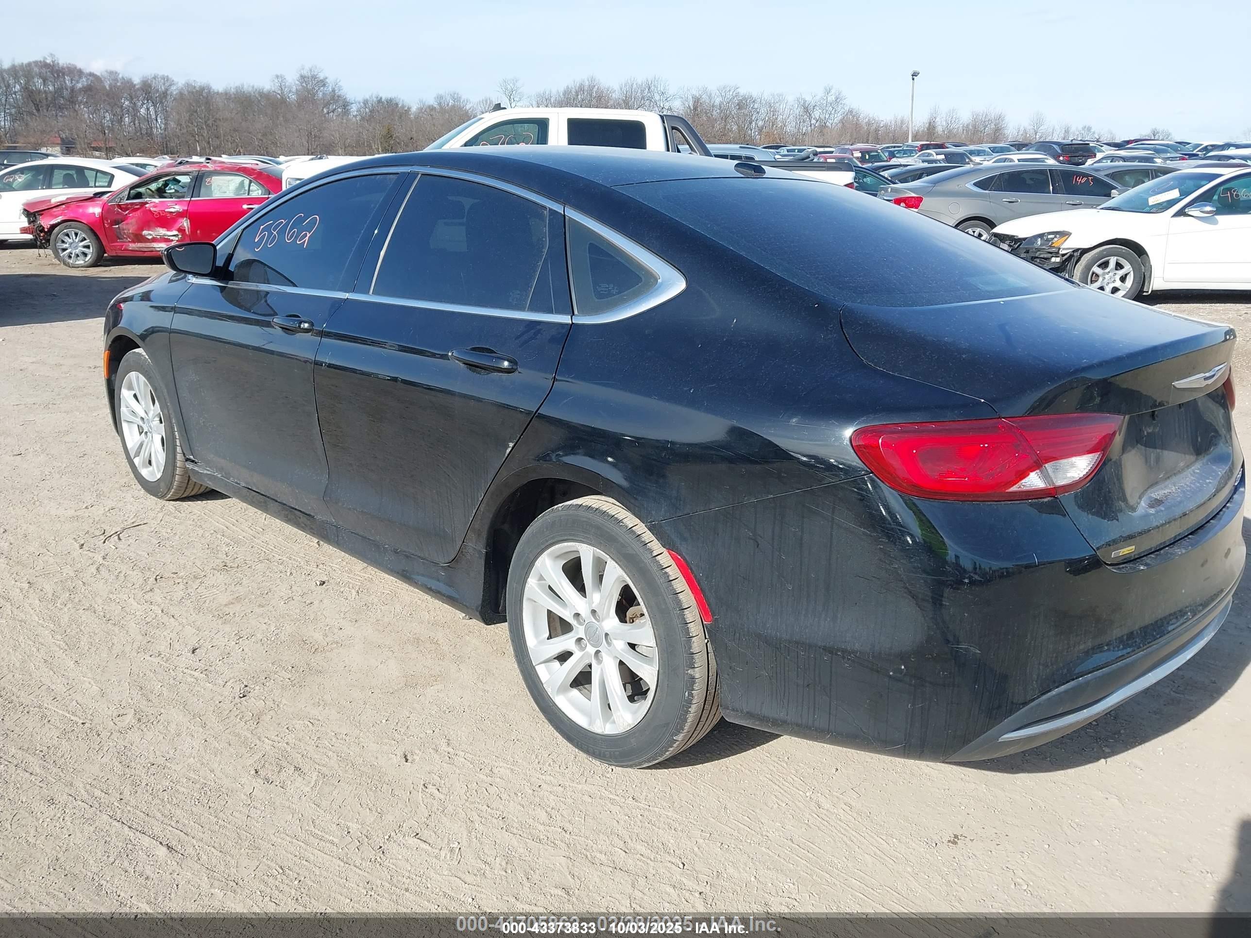 CHRYSLER 200 image 3