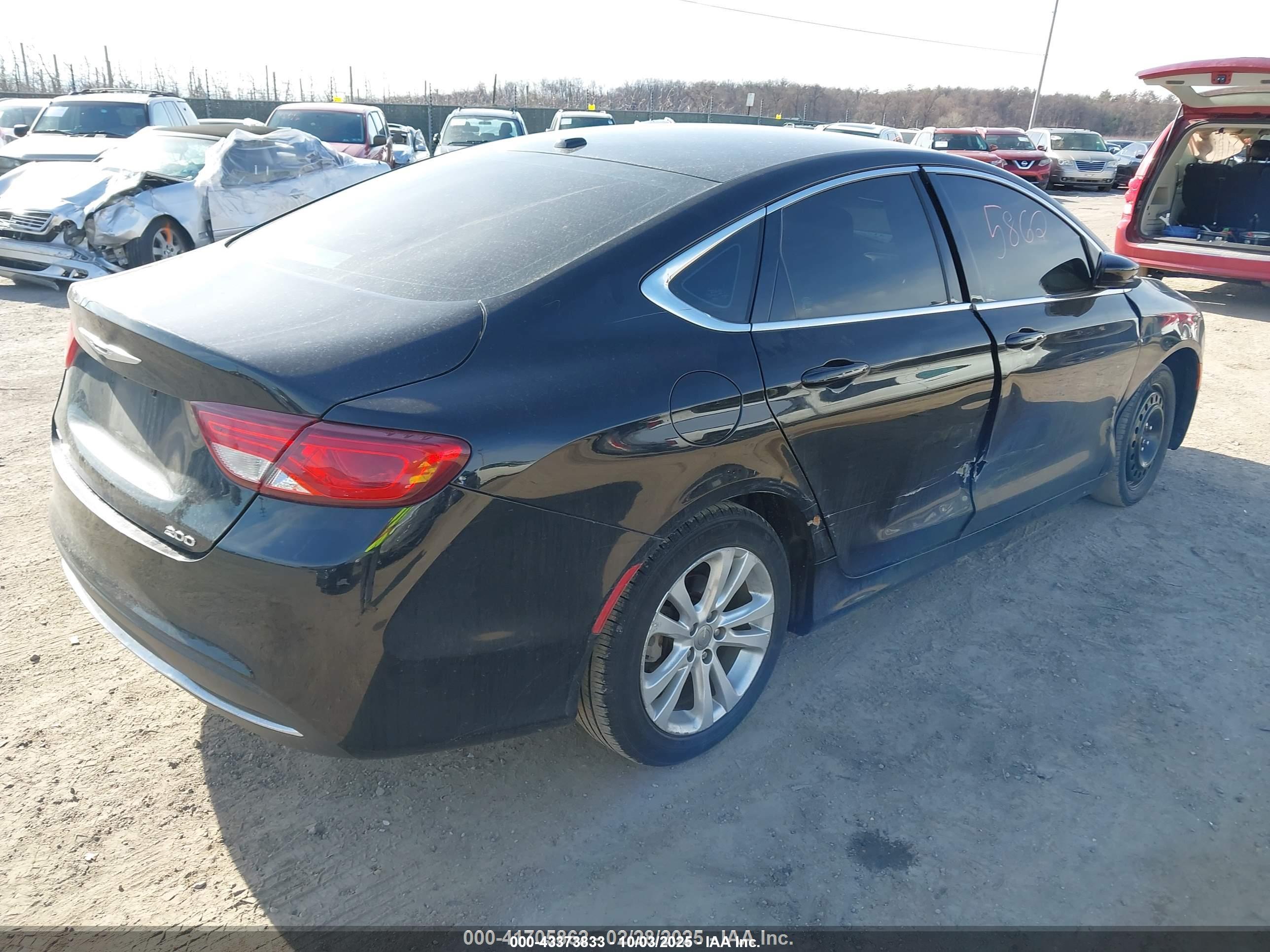 CHRYSLER 200 image 4