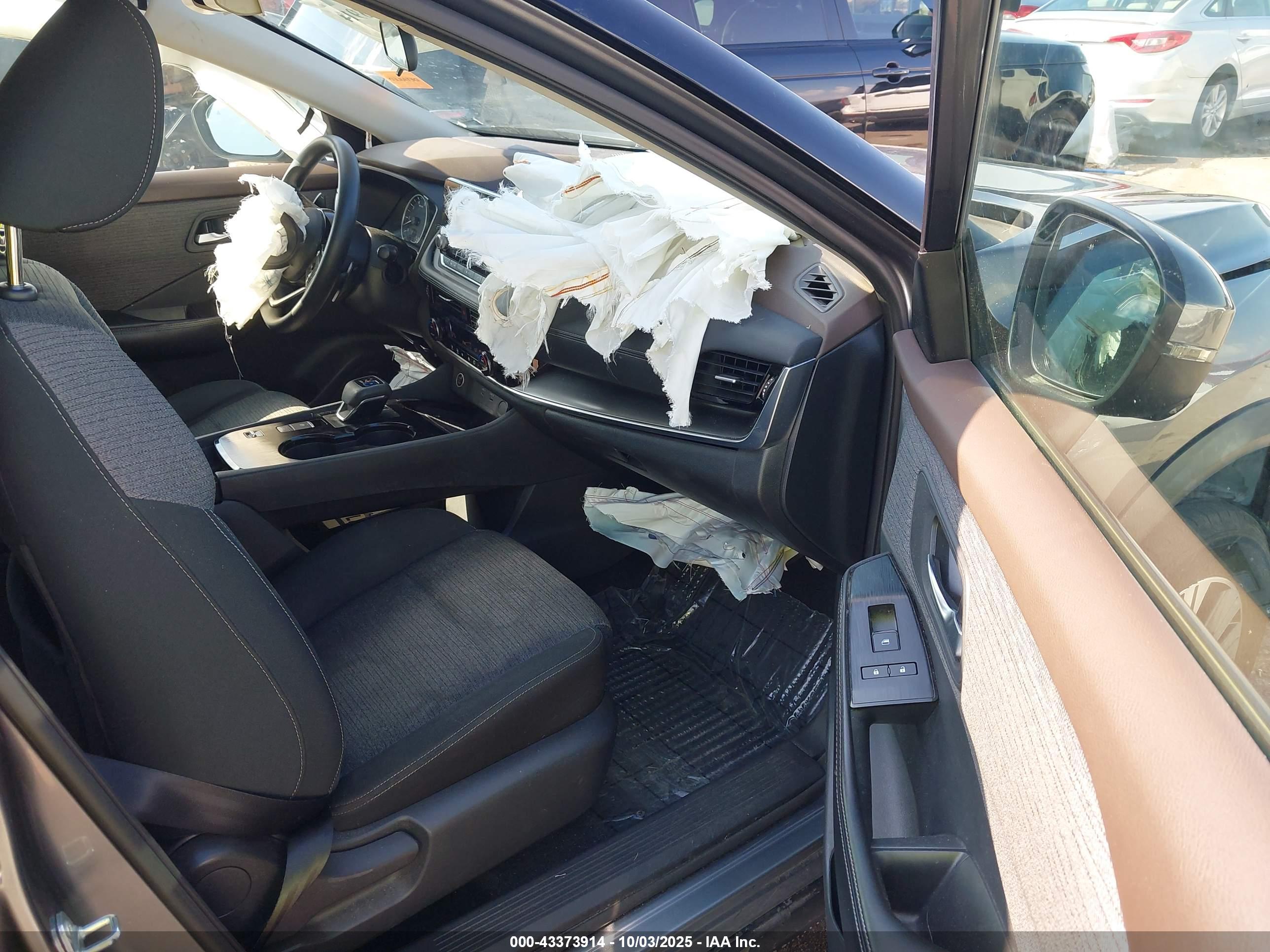 NISSAN ROGUE image 5