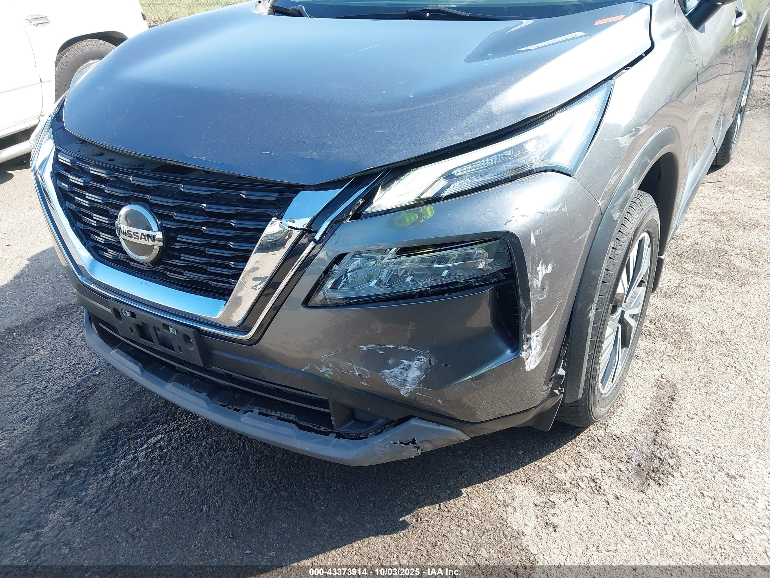 NISSAN ROGUE image 6
