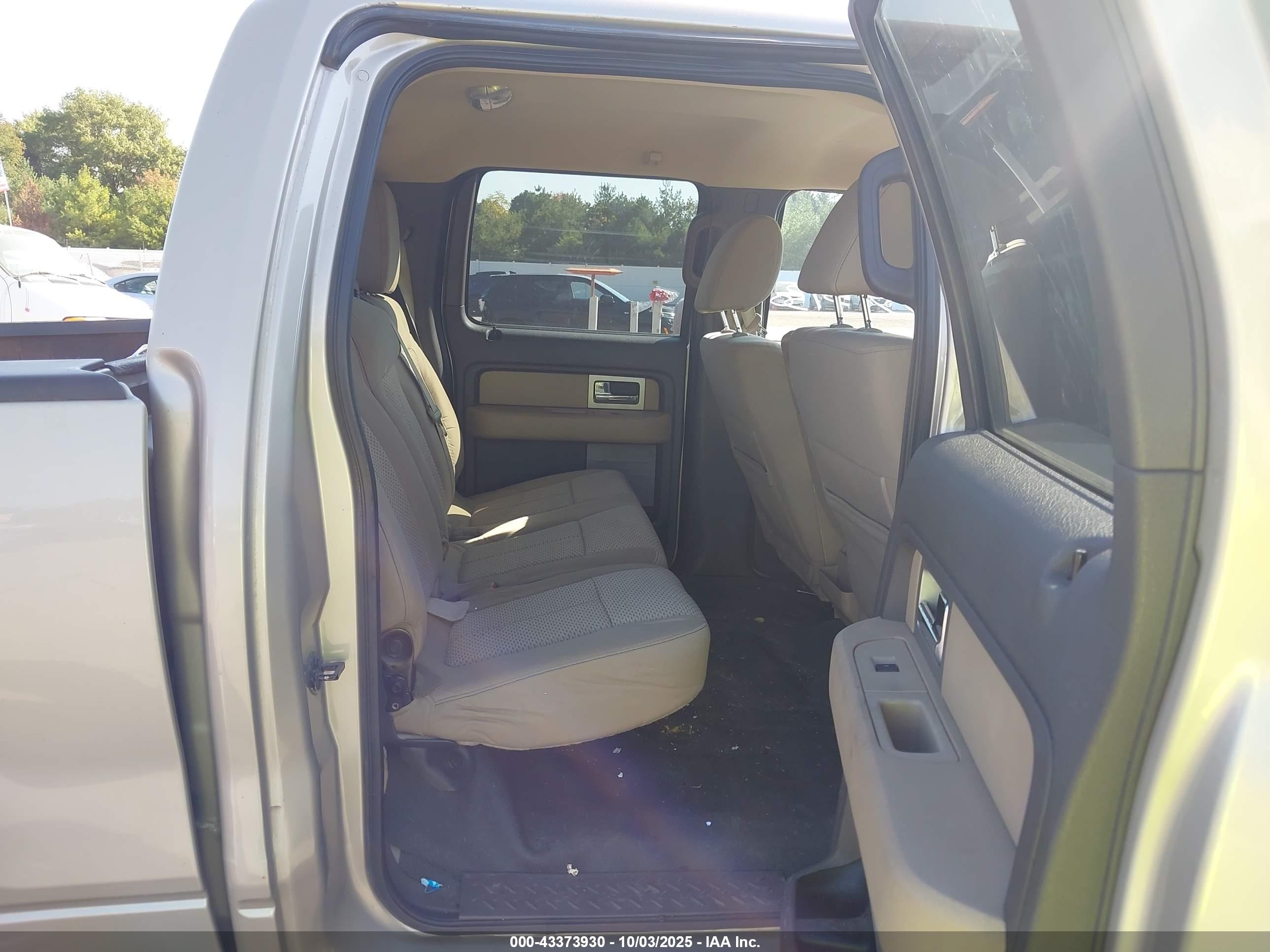 FORD F-150 image 8