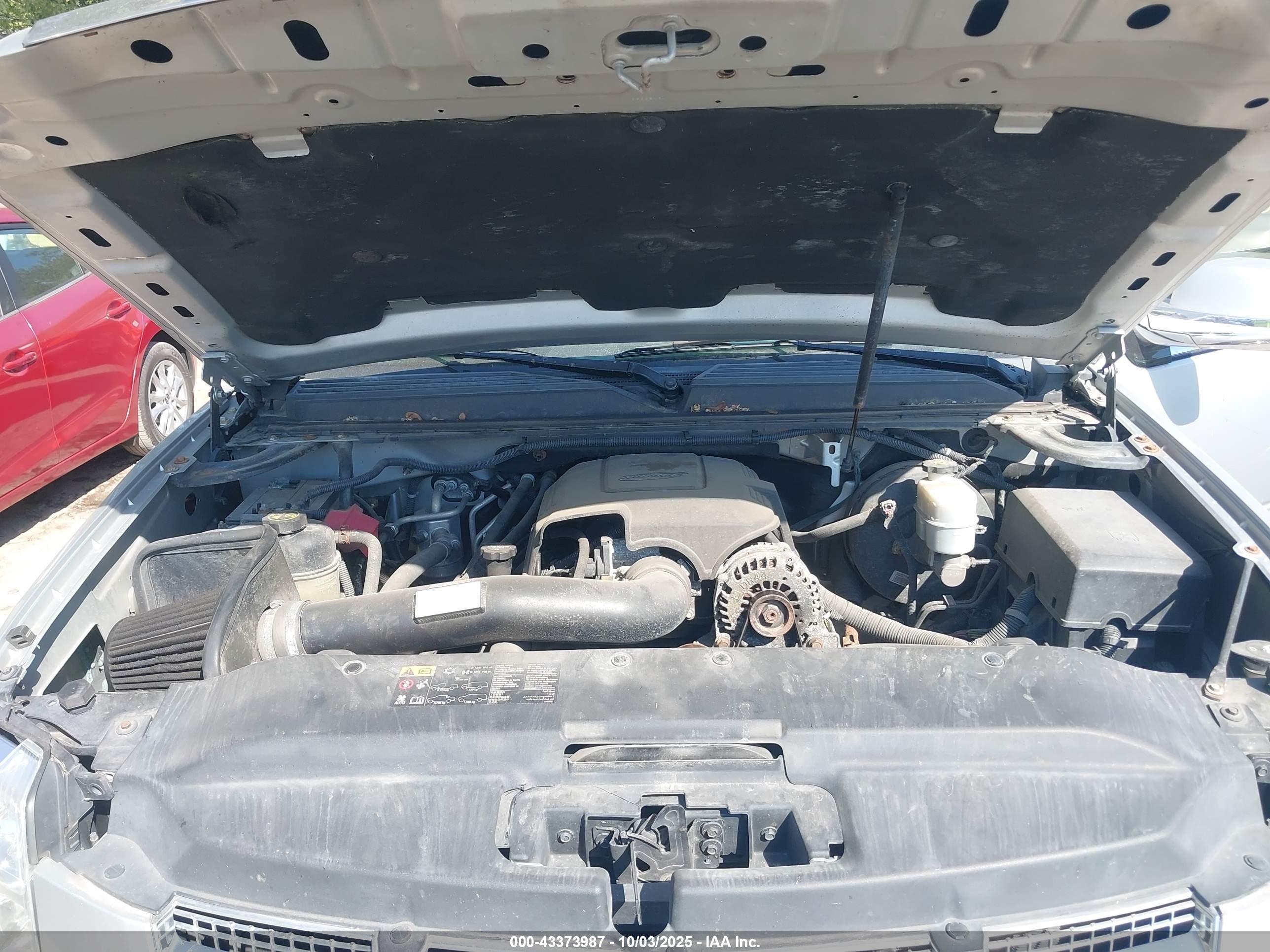 CADILLAC ESCALADE image 10