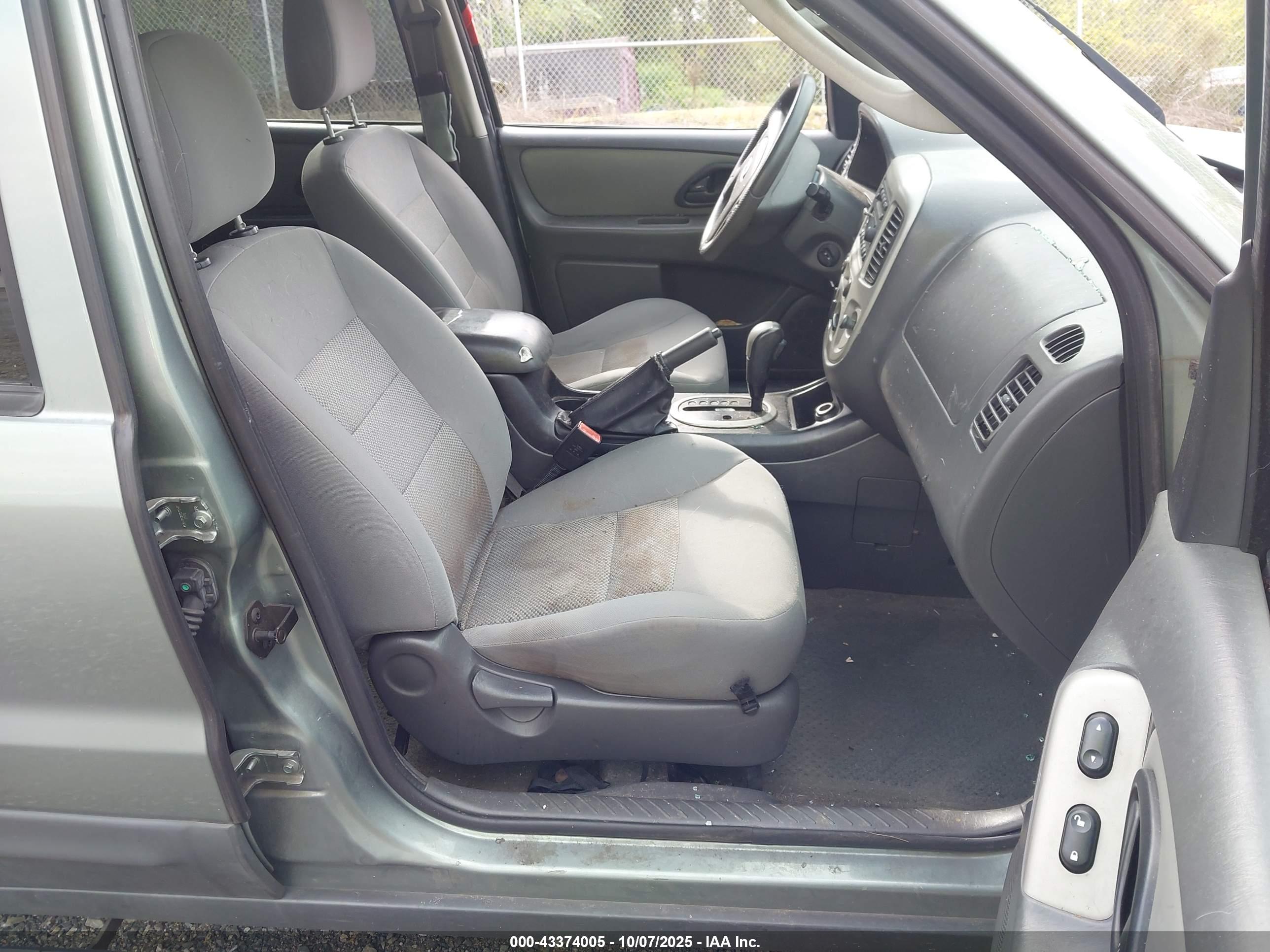 FORD ESCAPE image 5
