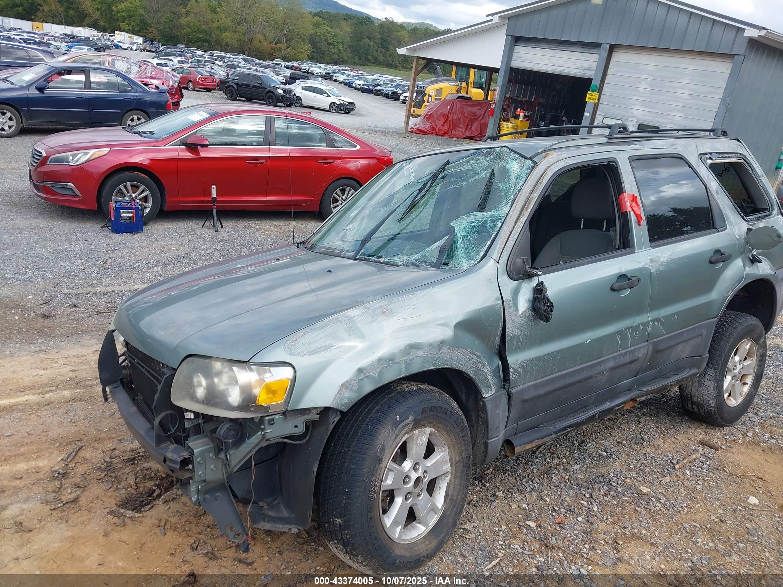 FORD ESCAPE image 6