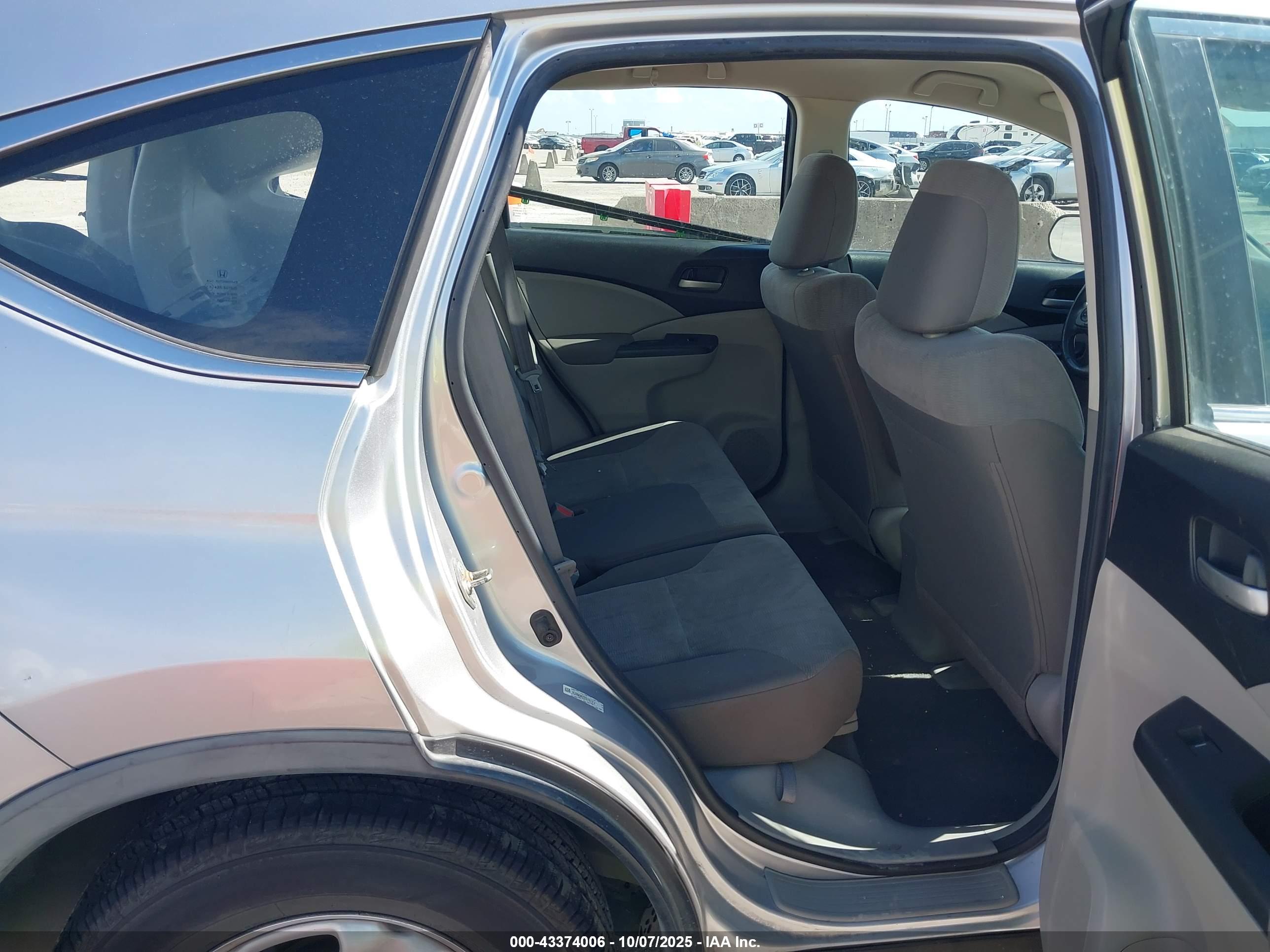 HONDA CR-V image 8