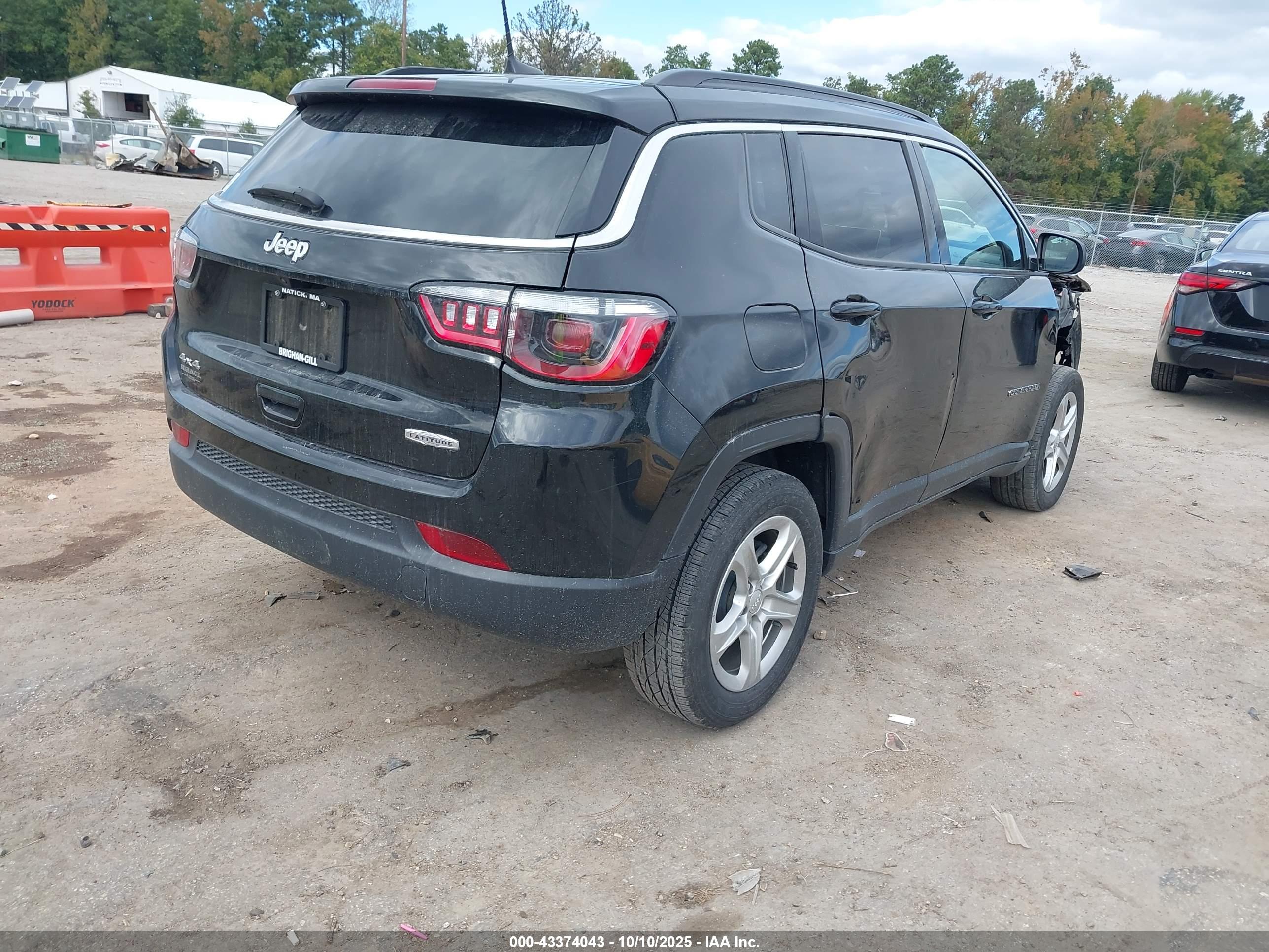 JEEP COMPASS image 4
