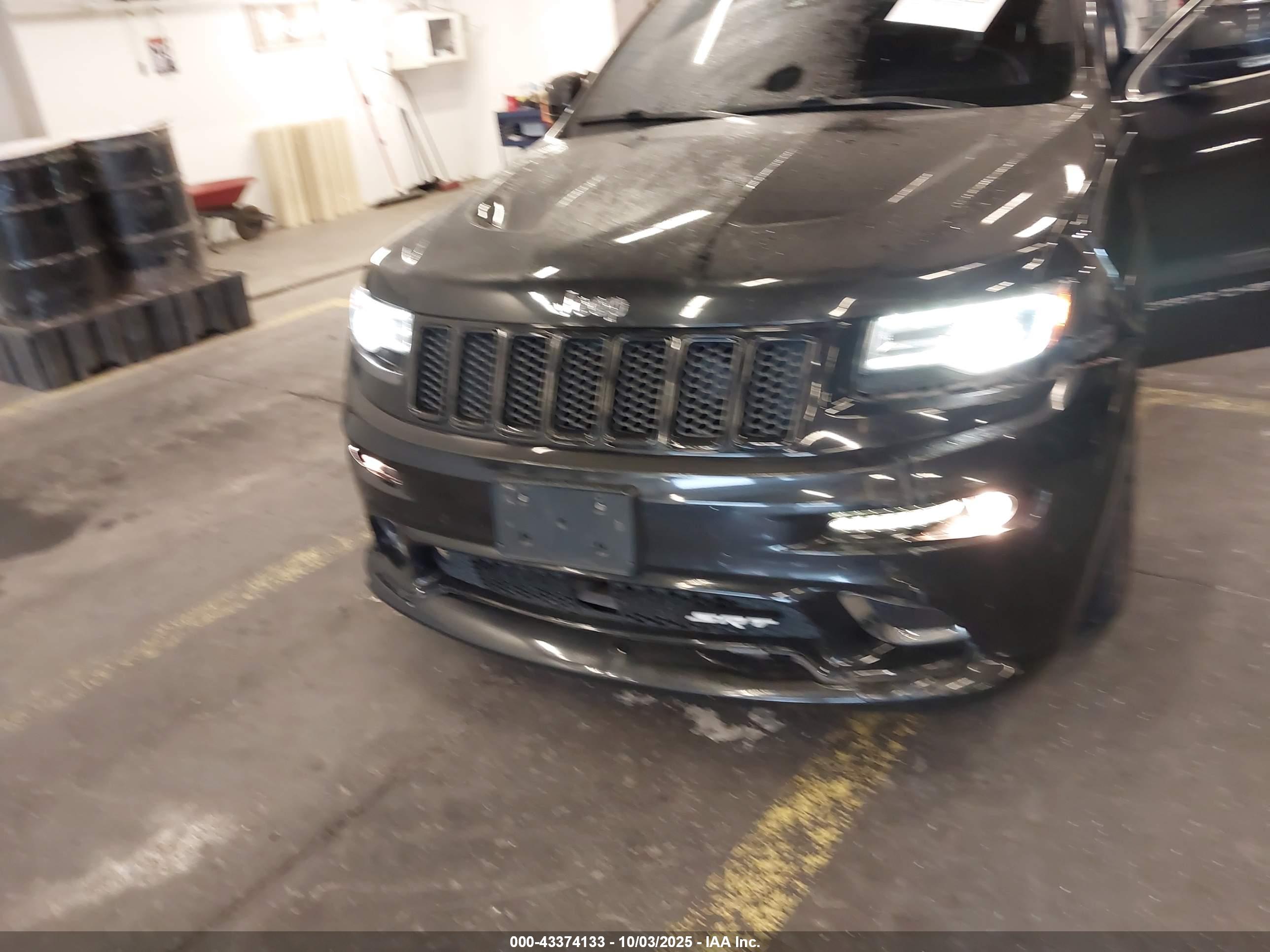 JEEP GRAND image 6