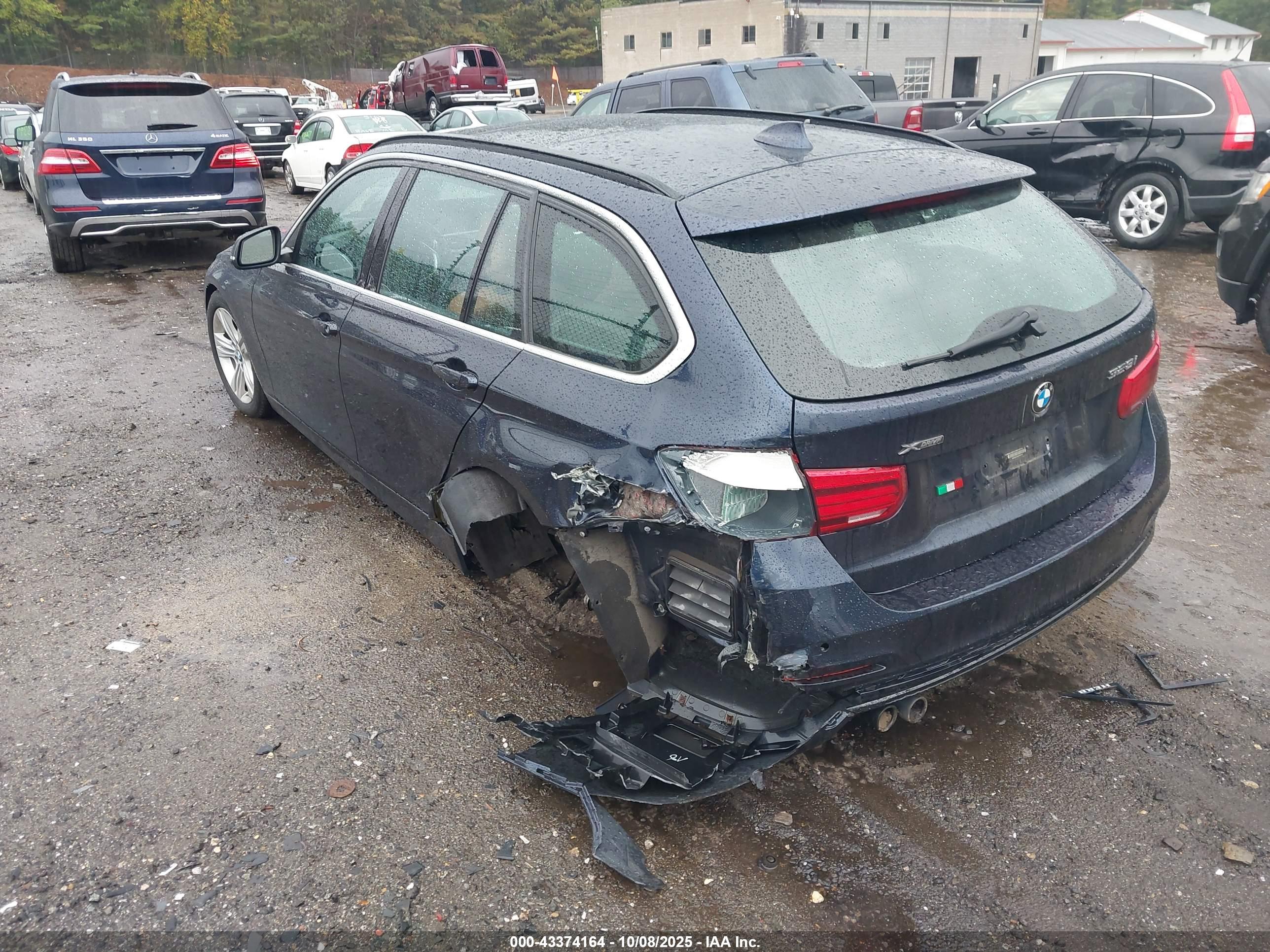 BMW 328I image 3
