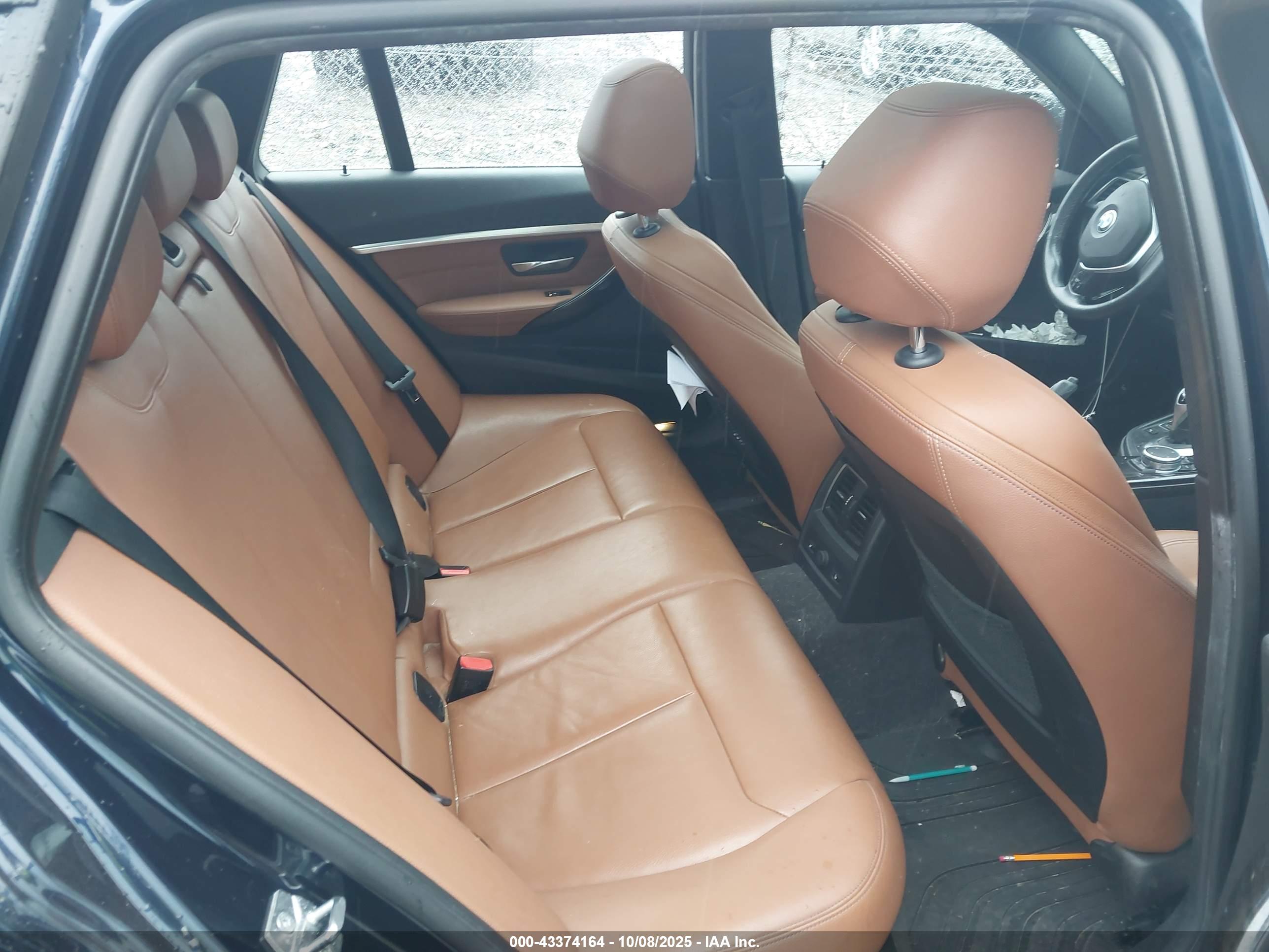 BMW 328I image 8