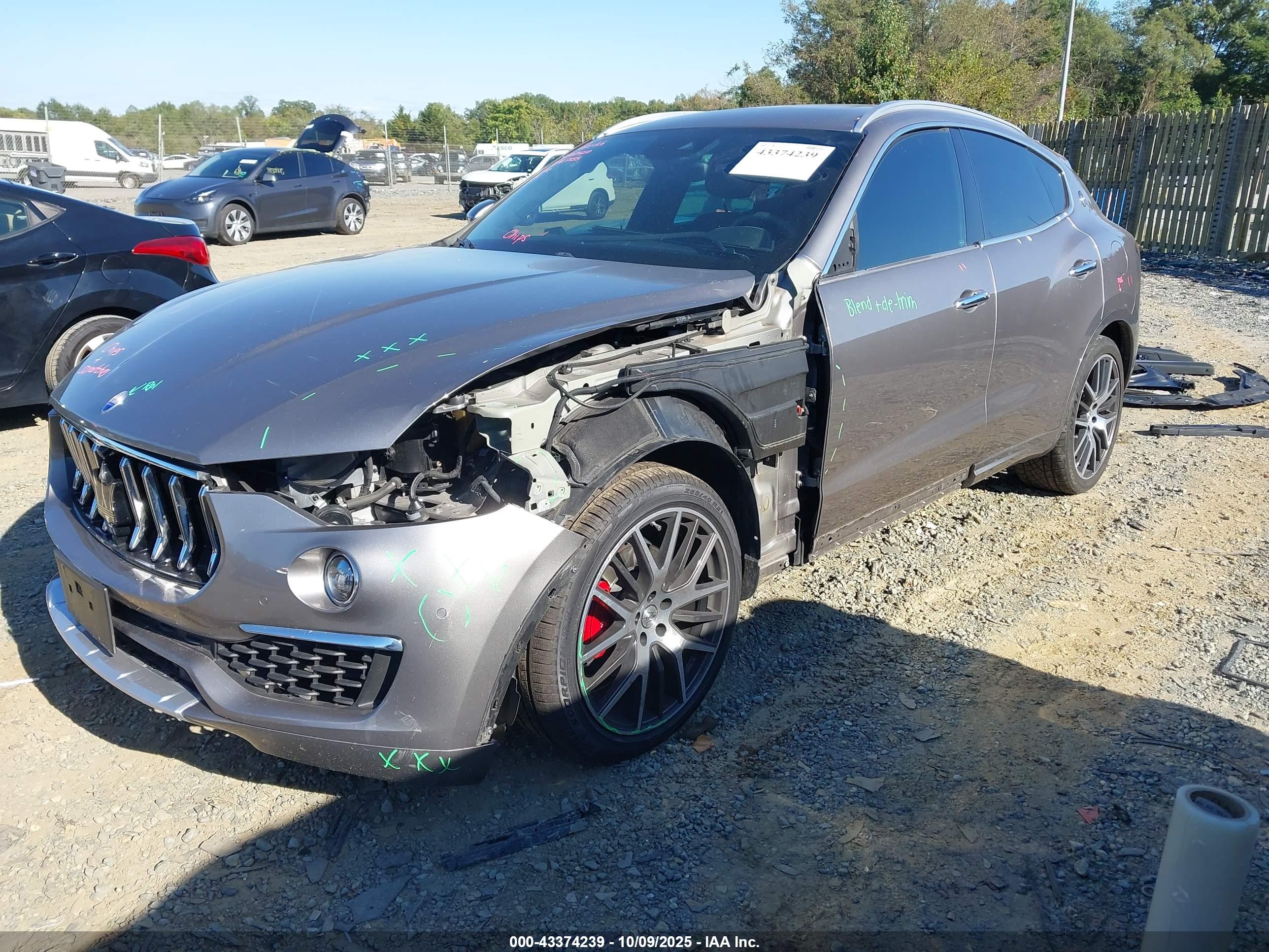 MASERATI LEVANTE image 2