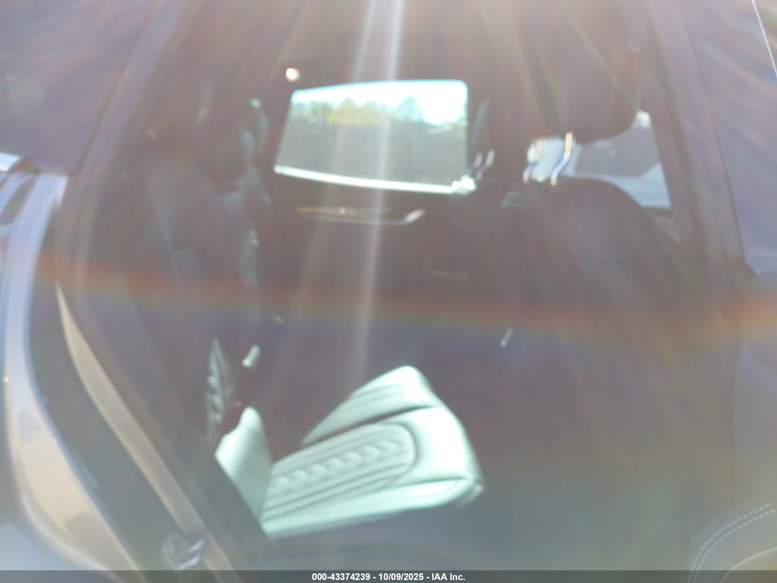 MASERATI LEVANTE image 8