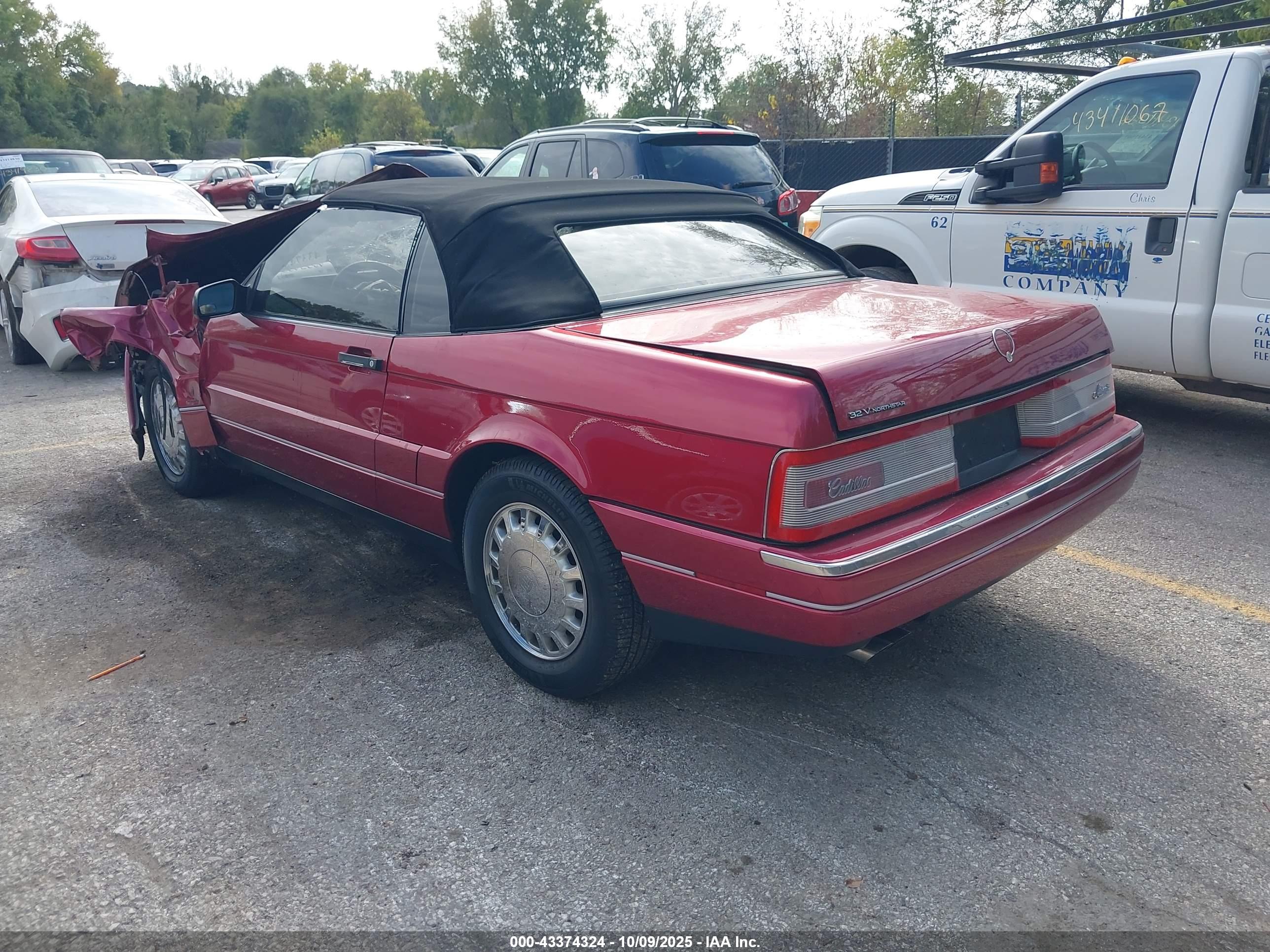 CADILLAC ALLANTE image 3