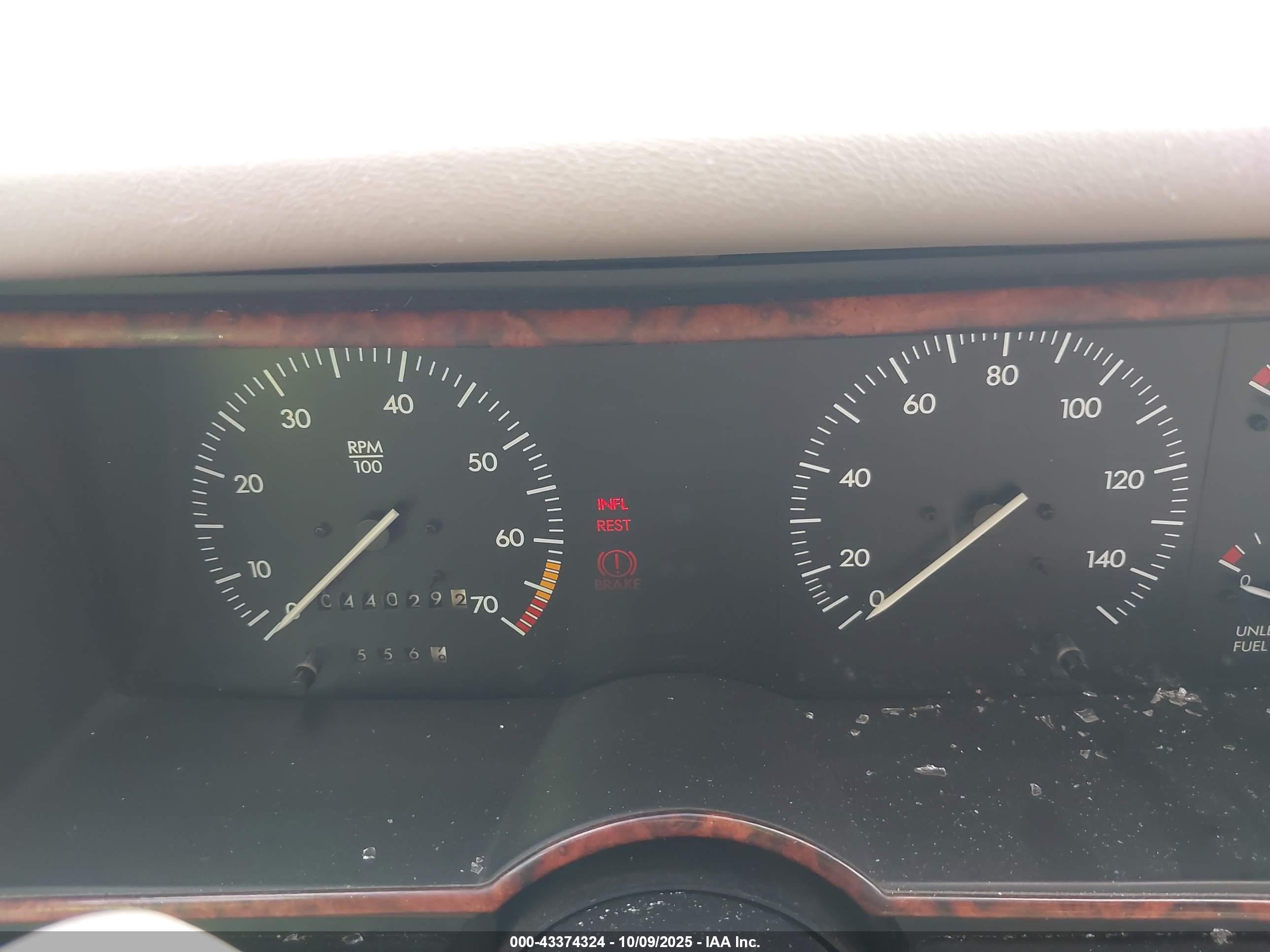 CADILLAC ALLANTE image 7