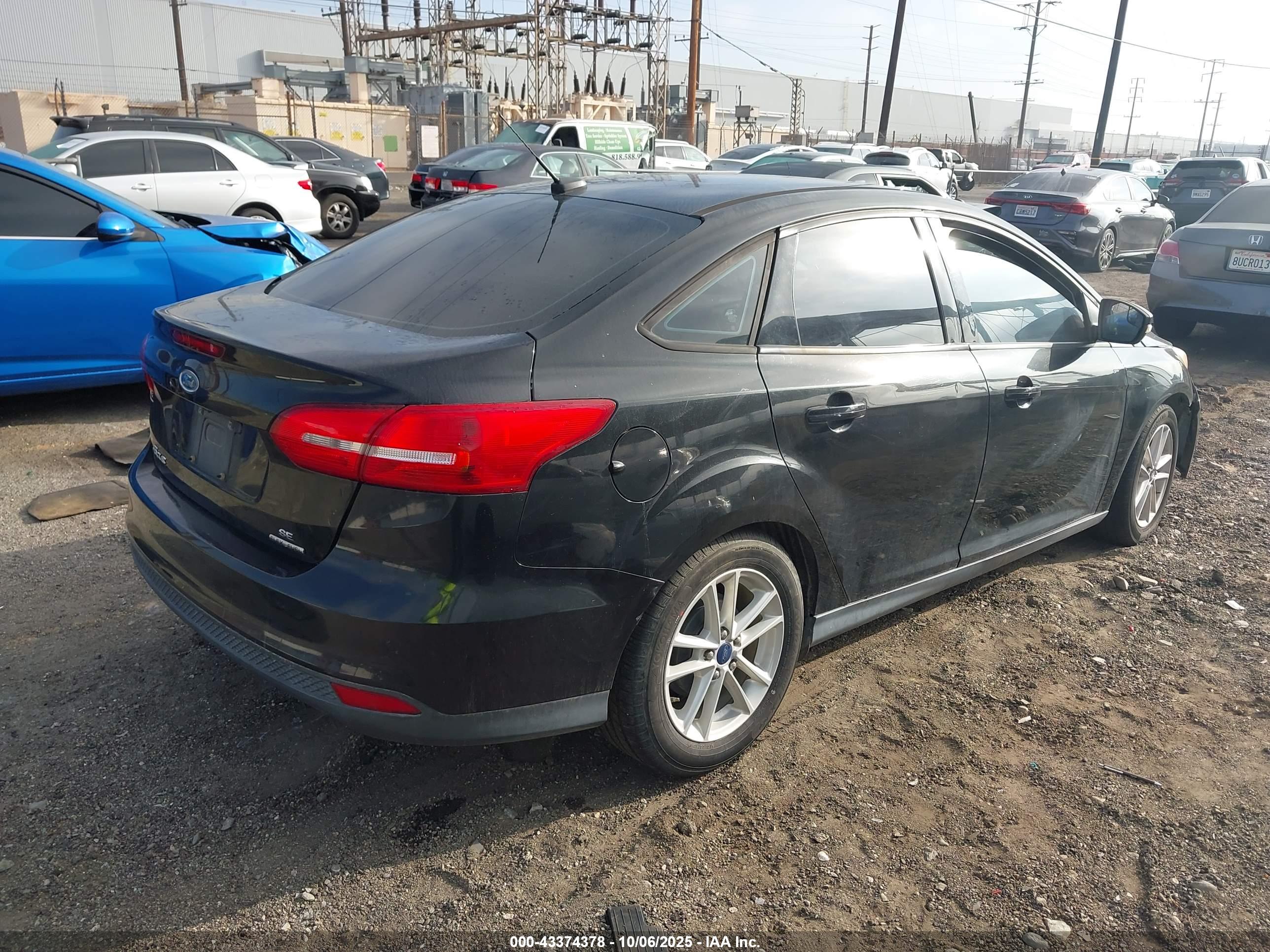 FORD FOCUS image 4