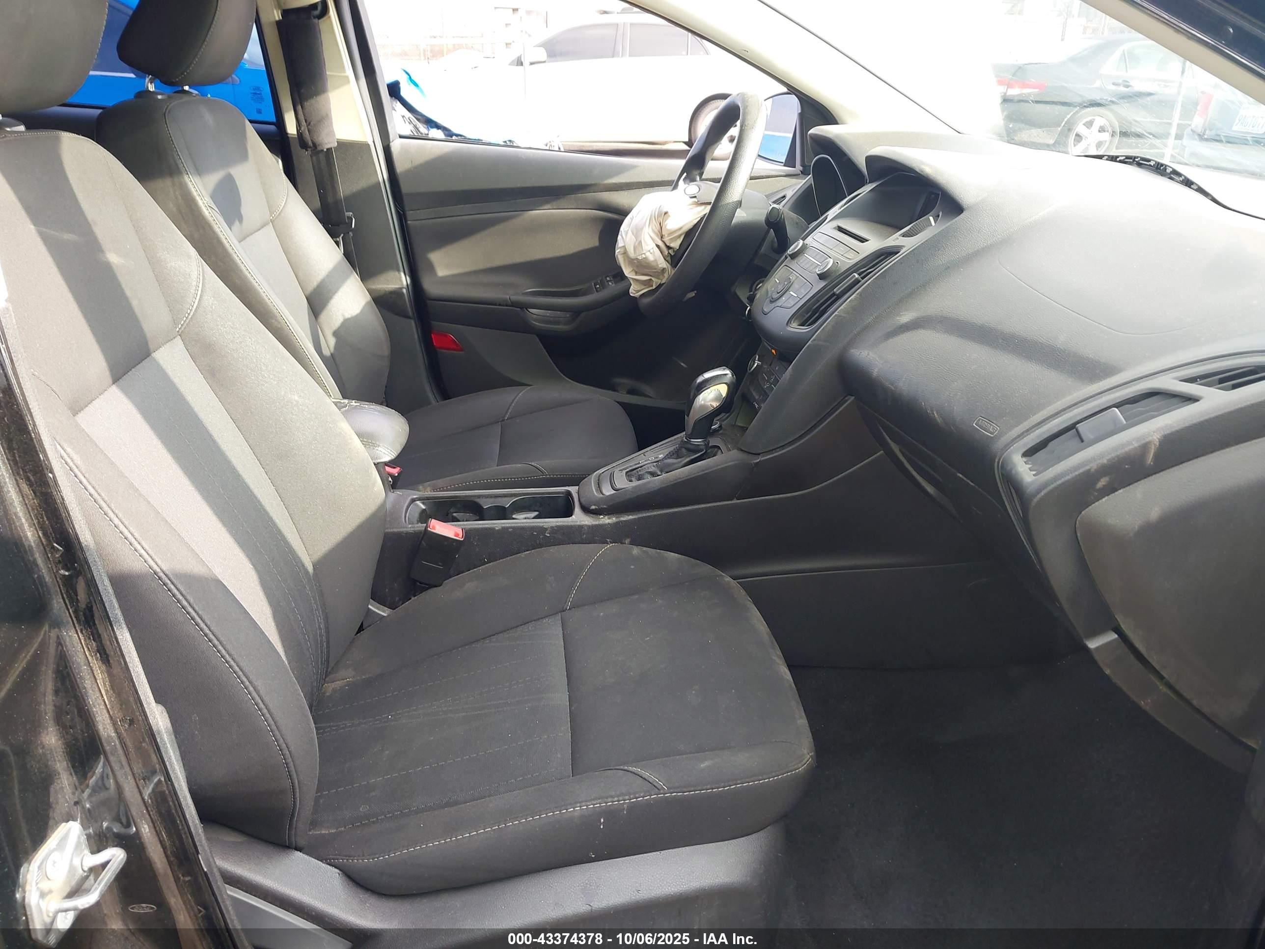 FORD FOCUS image 5