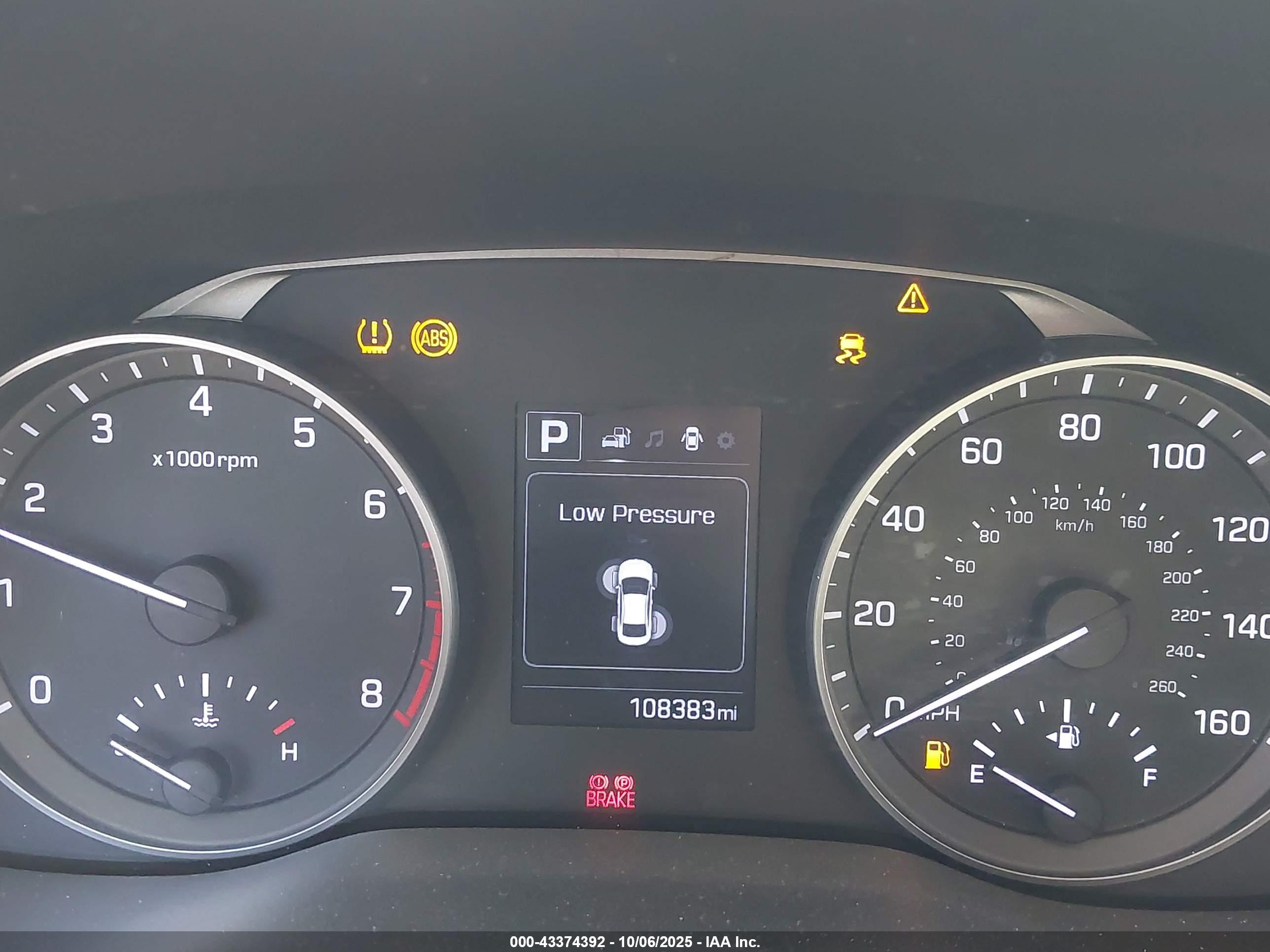 HYUNDAI ELANTRA image 7